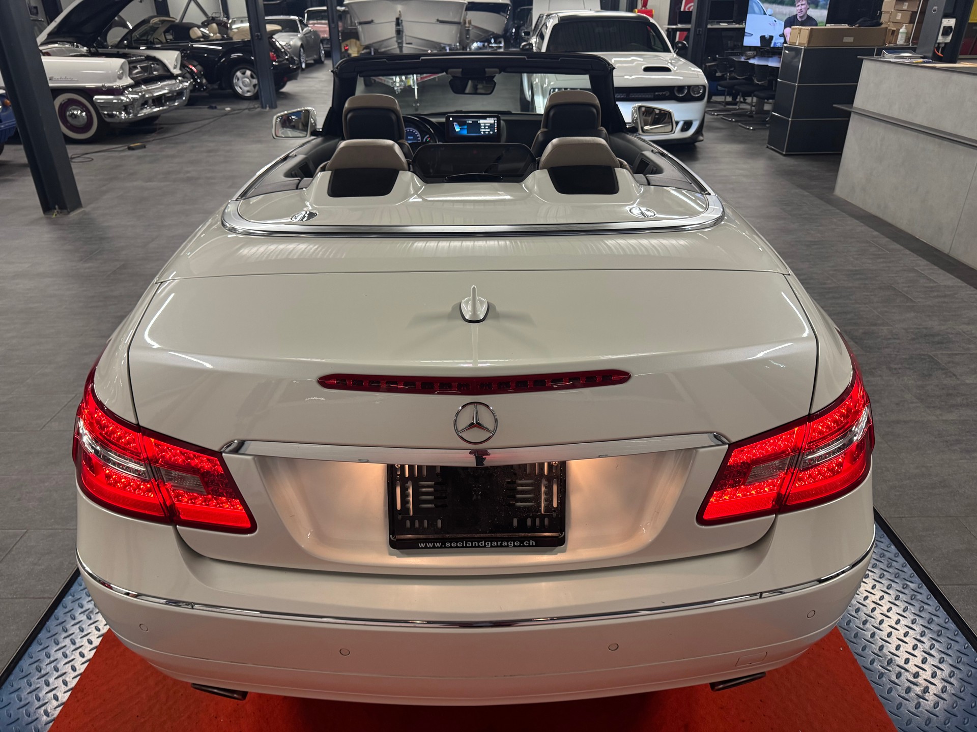 MERCEDES-BENZ E 350 CDI BlueEfficiency Avantgarde 7G-Tronic-image-10