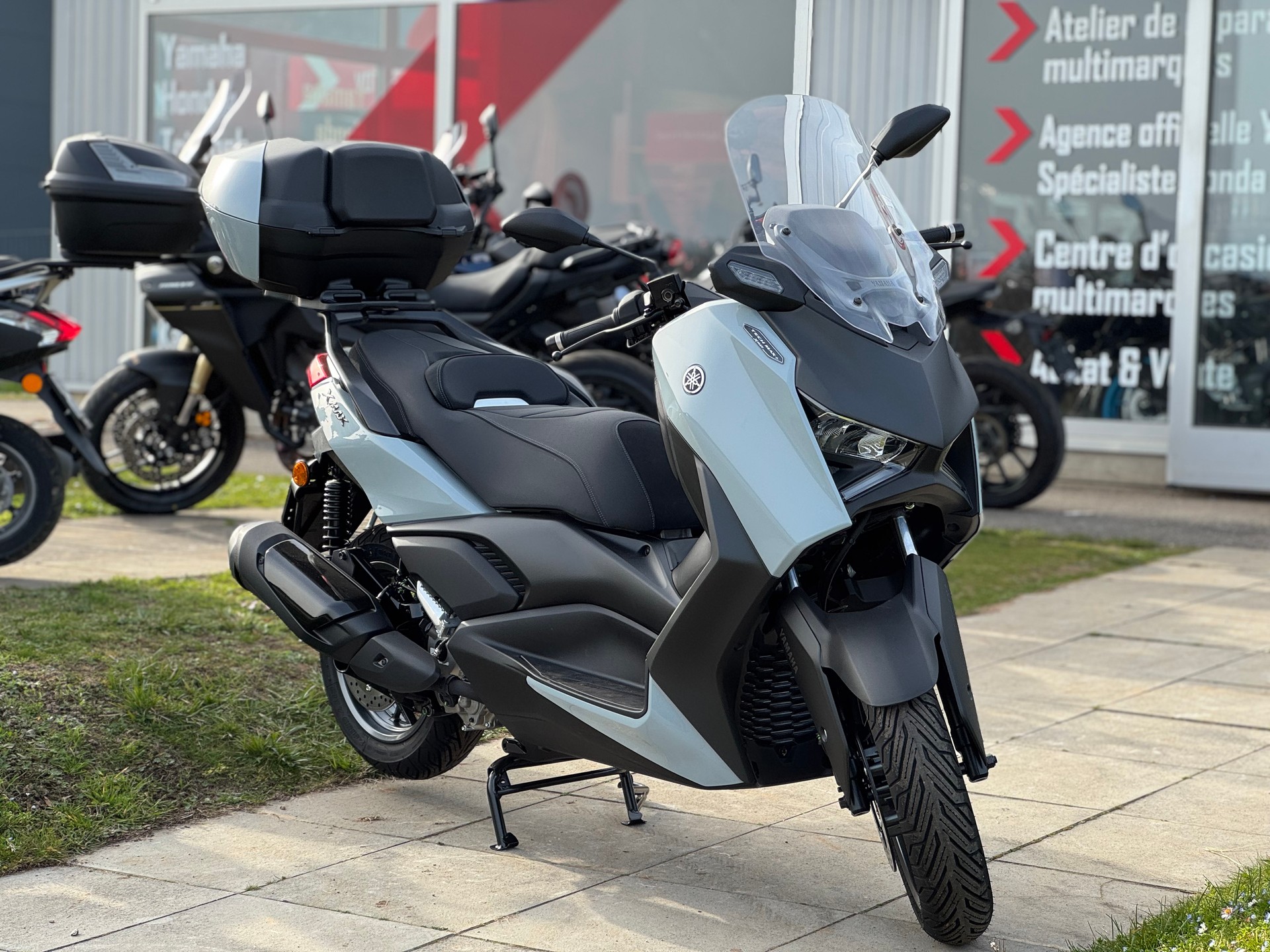 YAMAHA X-Max 300 Tech Max +-image-5