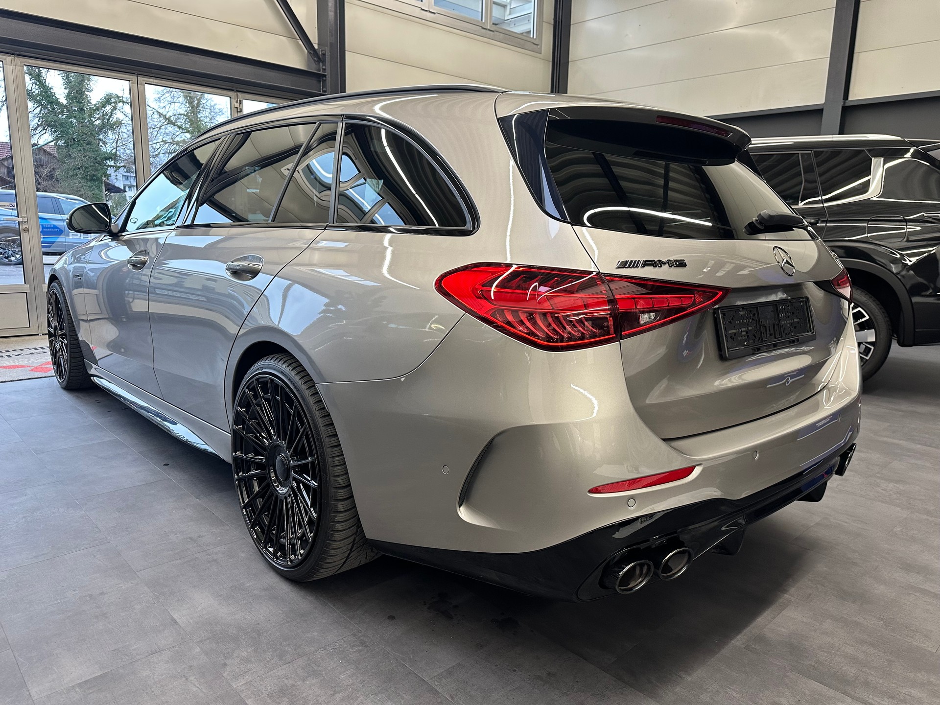 MERCEDES-BENZ C 43 T AMG 4Matic-showroom-element-1