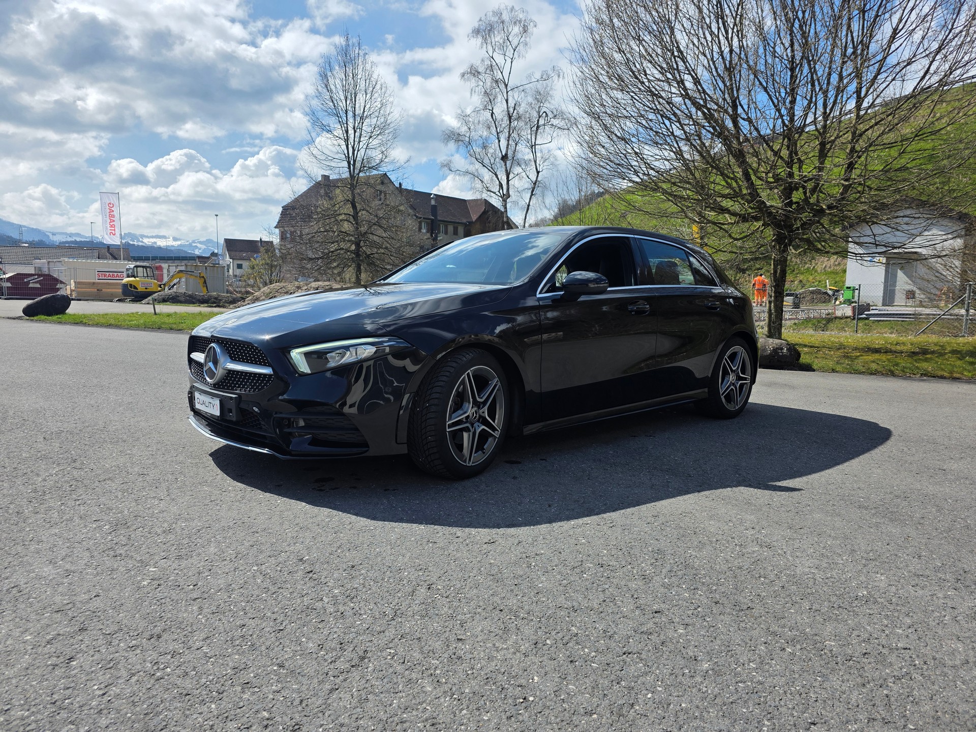 MERCEDES-BENZ A 200 AMG Line 7G-DCT-image-9