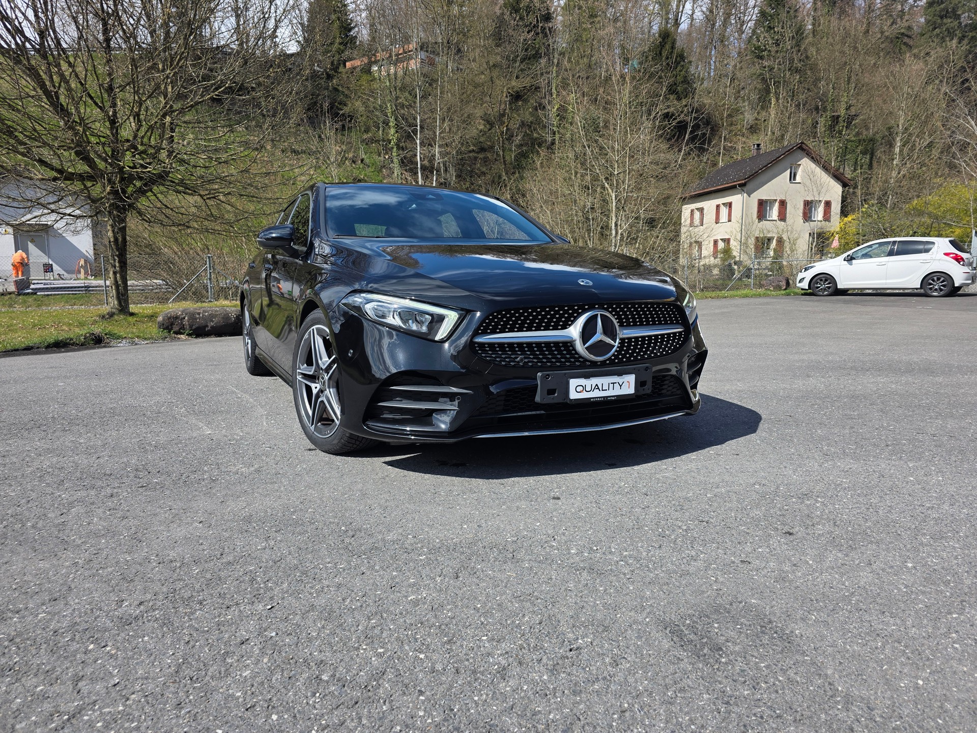 MERCEDES-BENZ A 200 AMG Line 7G-DCT