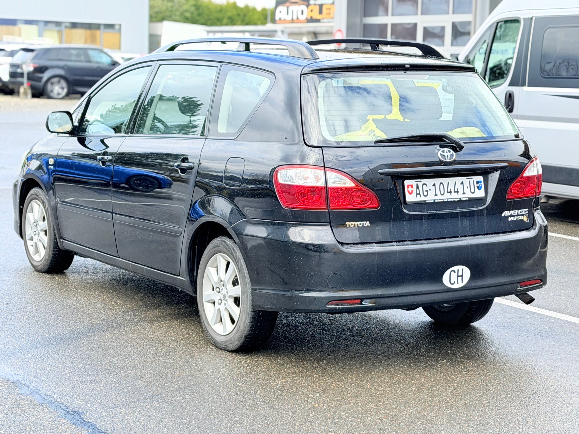 TOYOTA Avensis Verso 2.0 VVT-i Linea Sol-image-11