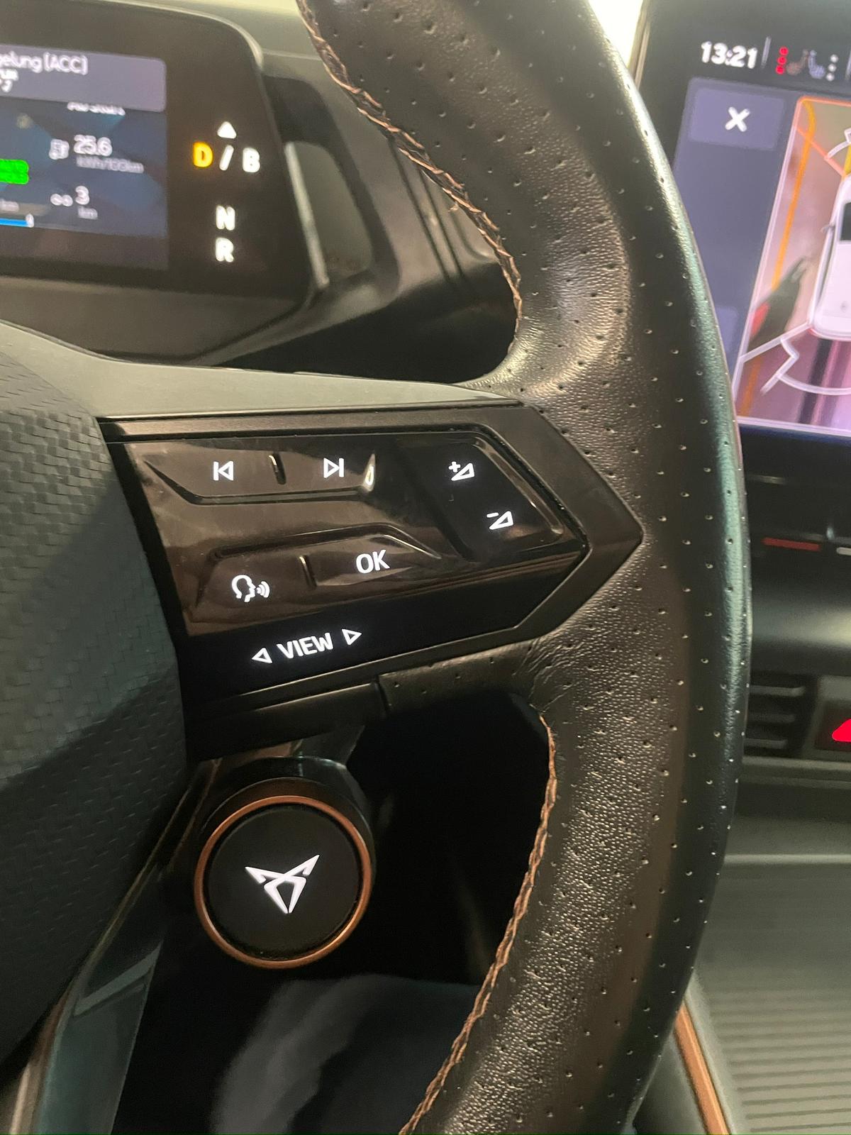CUPRA Born 77 kWh e-Boost // MFK NEU-image-15