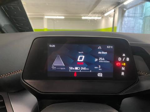 CUPRA Born 77 kWh e-Boost // MFK NEU-image-18