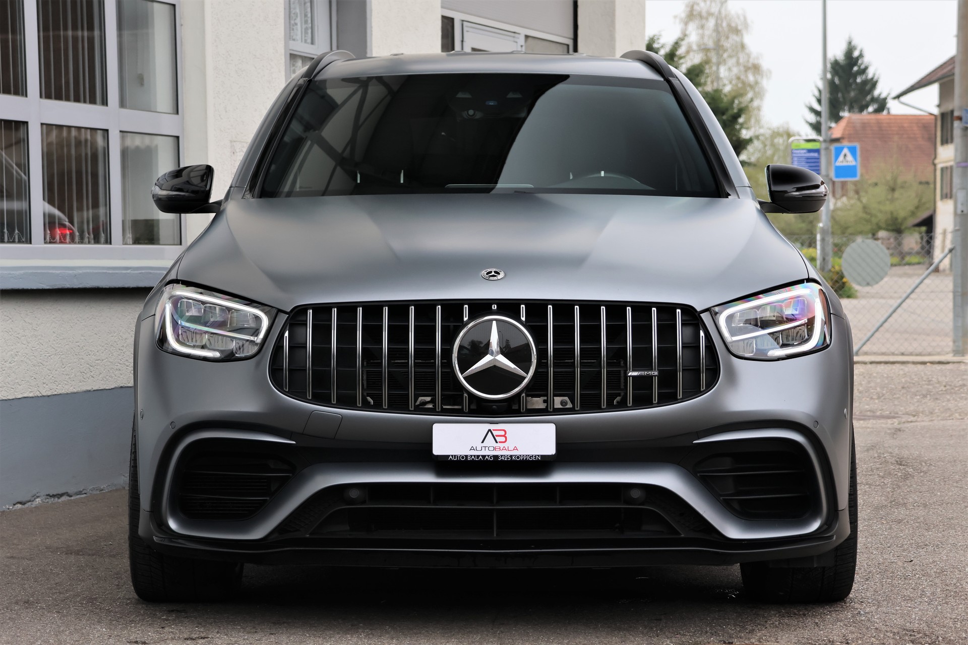 MERCEDES-BENZ GLC 63 S AMG 4Matic 9G-Tronic (CH) "Designo Magno"-showroom-element-1
