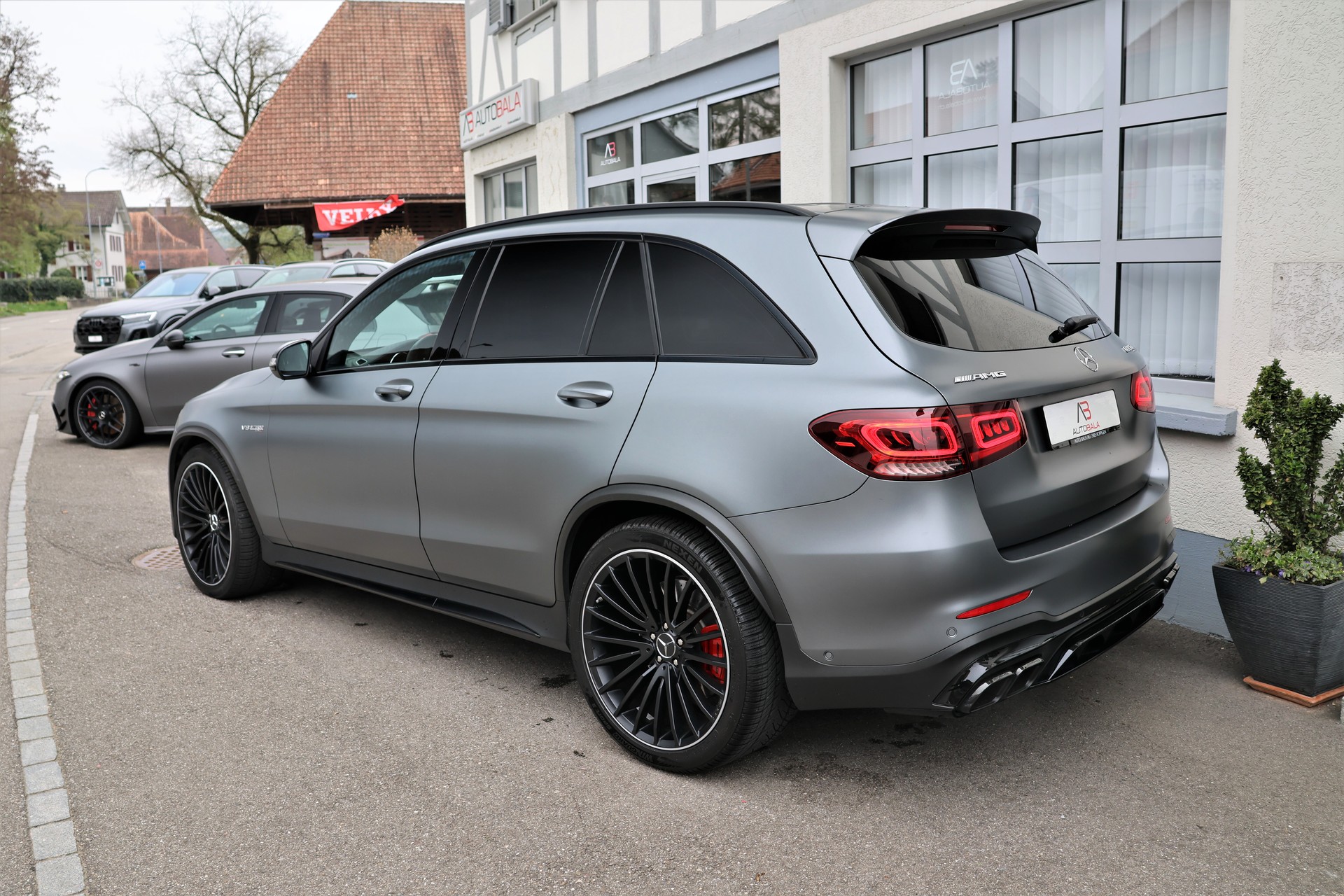 MERCEDES-BENZ GLC 63 S AMG 4Matic 9G-Tronic (CH) "Designo Magno"-image-6