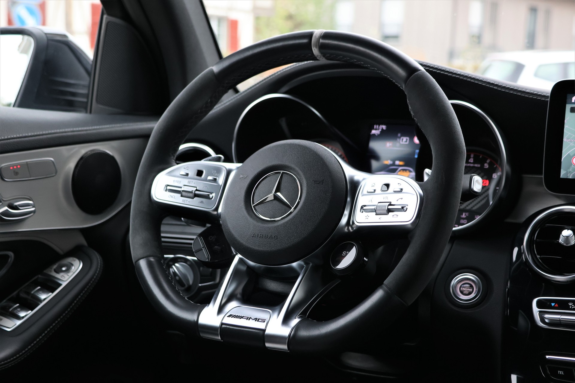 MERCEDES-BENZ GLC 63 S AMG 4Matic 9G-Tronic (CH) "Designo Magno"-image-14