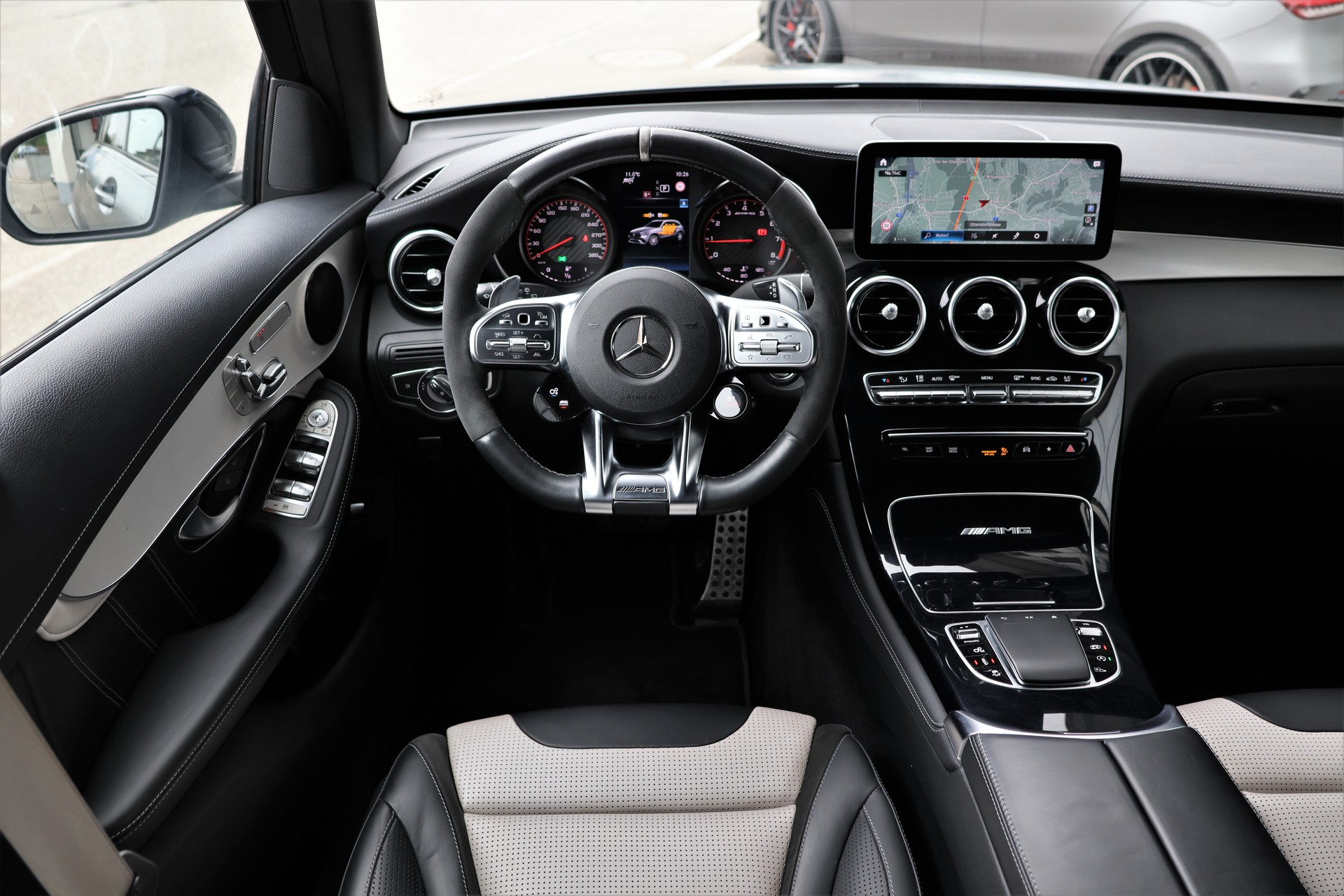 MERCEDES-BENZ GLC 63 S AMG 4Matic 9G-Tronic (CH) "Designo Magno"-image-13