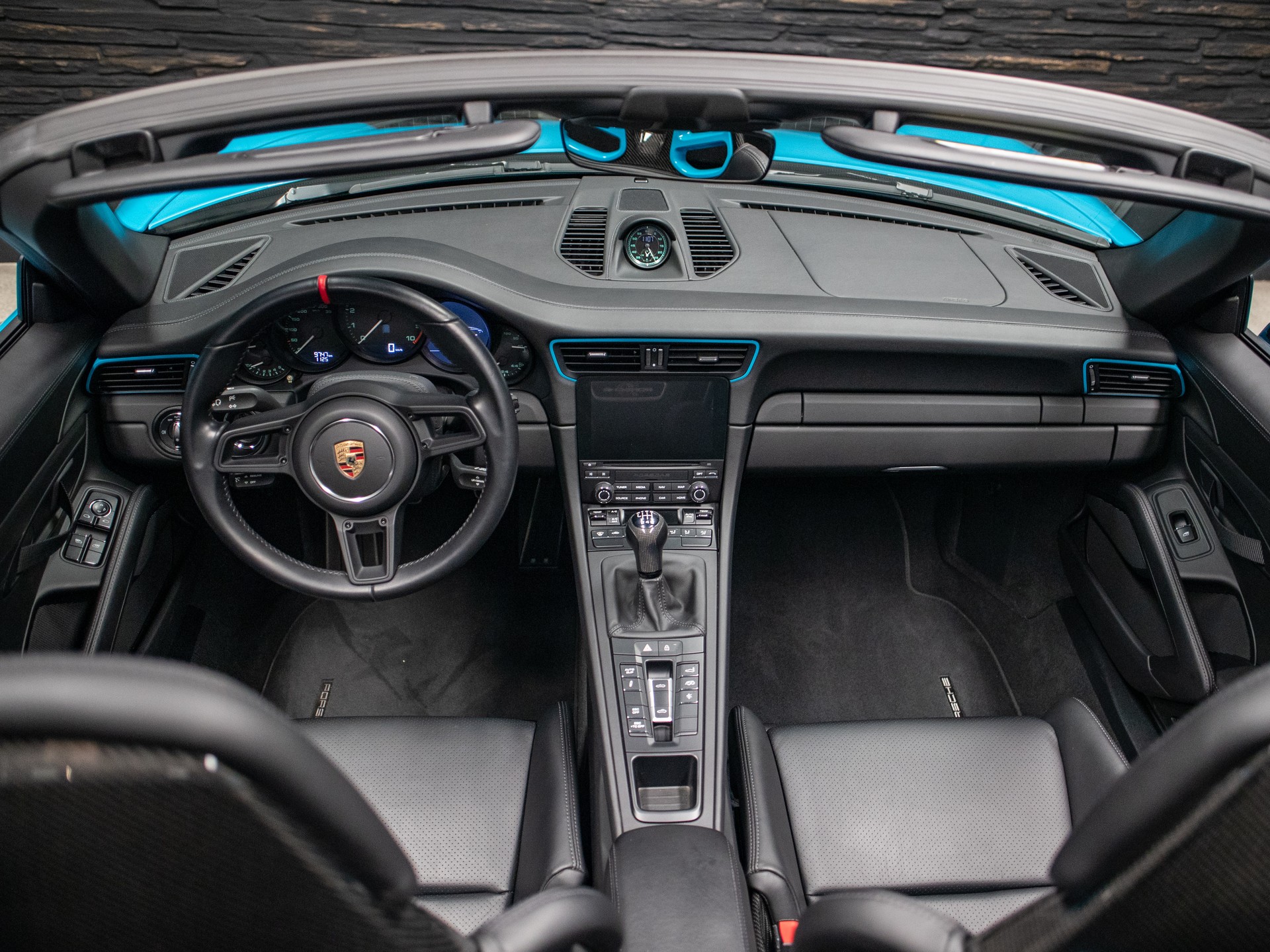 PORSCHE 911 Speedster-image-17