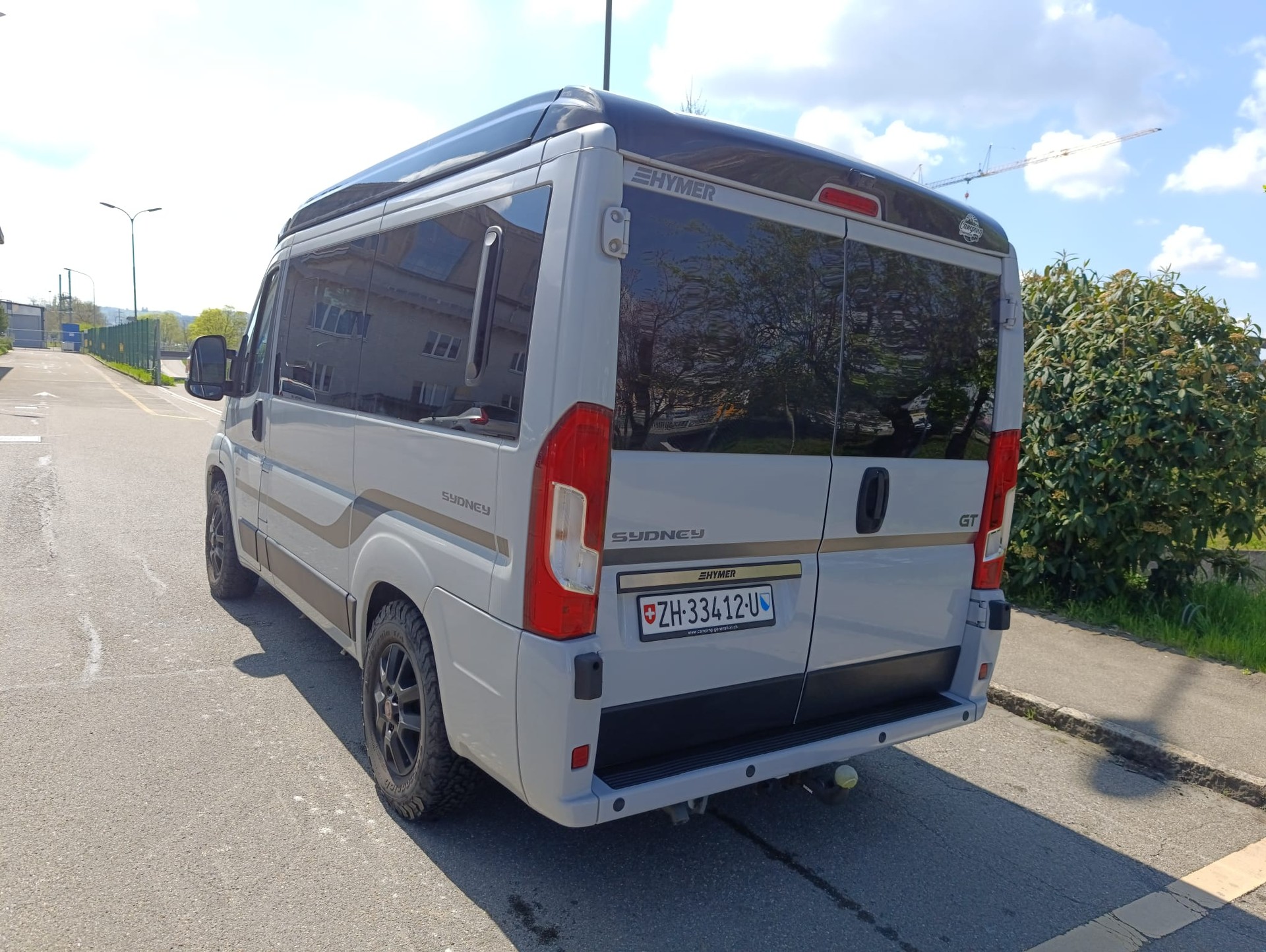 HYMER ***kleinster Camper aller Zeiten ***4.96M Länge*Automat*5-Plätzer mit Ledersitze*AHK 2500Kg*Solar*Dieselheizung* Aussendusche*-image-6