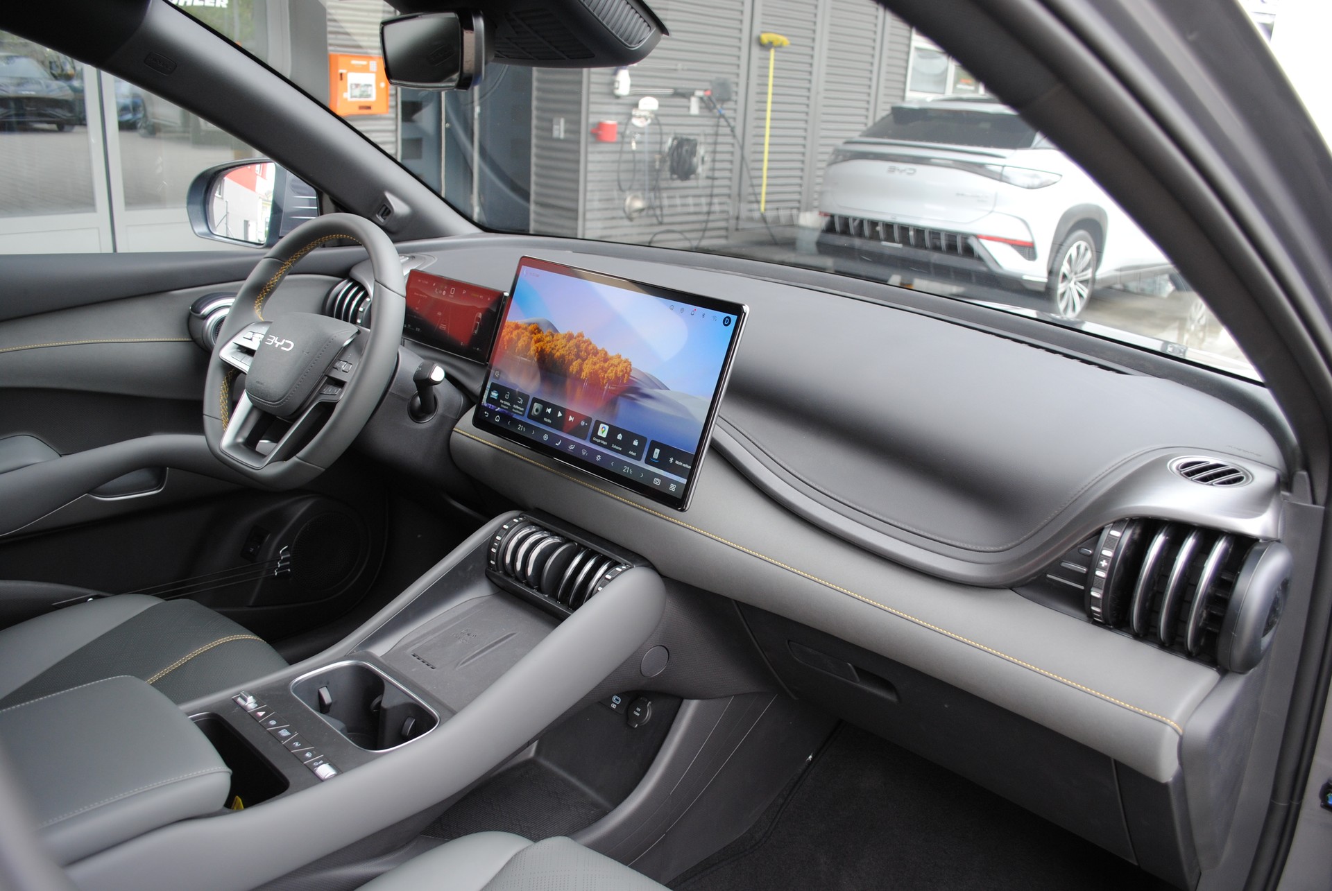 BYD Atto 3 EVO 74.8 kWh Excellence AWD-image-13