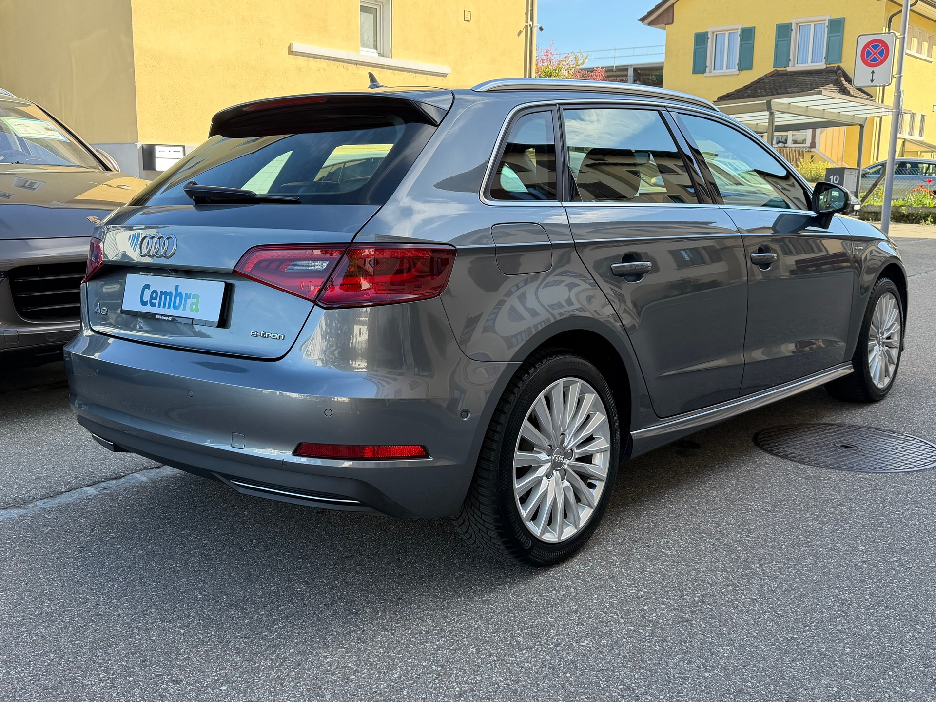 AUDI A3 Sportback 1.4 e-tron Ambition S-tronic-showroom-element-3