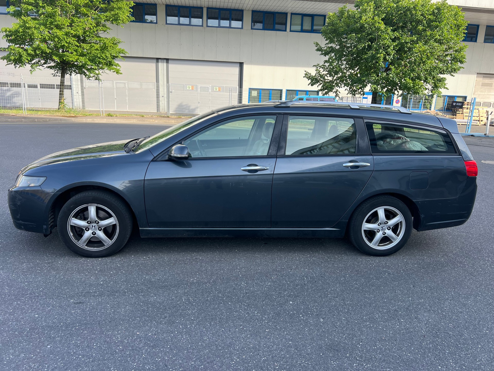 HONDA Accord Tourer 2.2 i-CTDi Executive-image-2