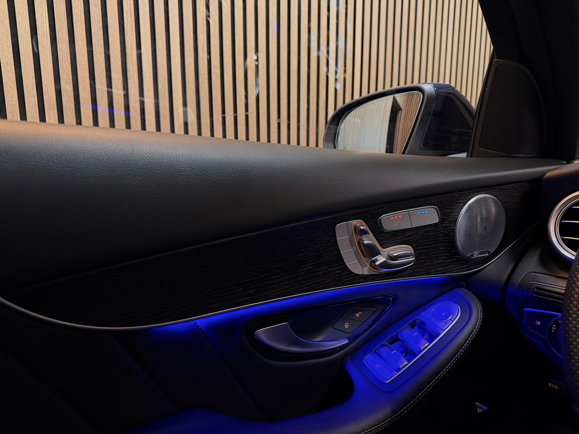 MERCEDES-BENZ GLC Coupé 300 AMG Line 4Matic 9G-Tronic | CH- Fzg. | Carvertical Bericht | Ab MFK & Service-image-22