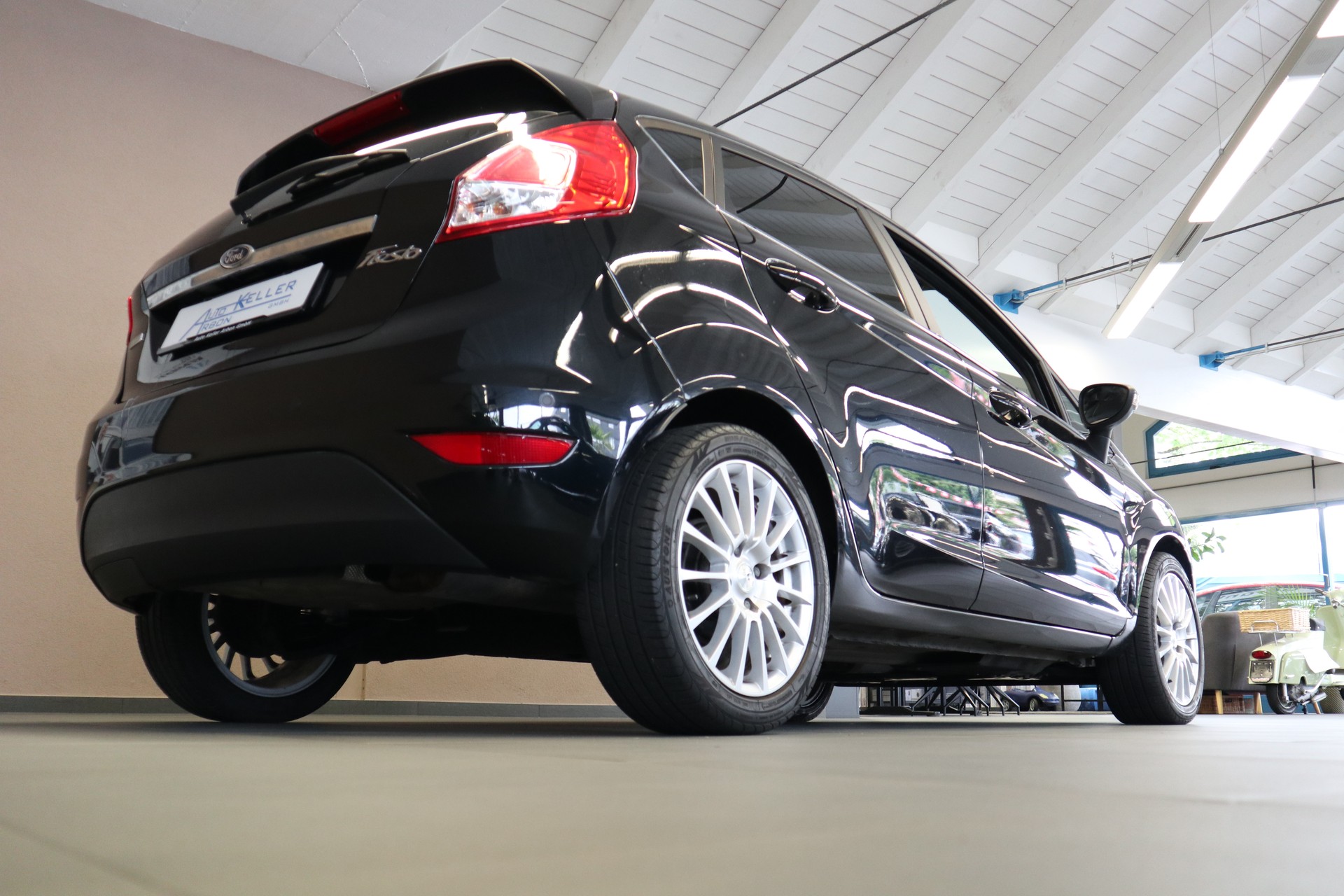 FORD Fiesta 1.0 EcoB 100 Titanium-image-5