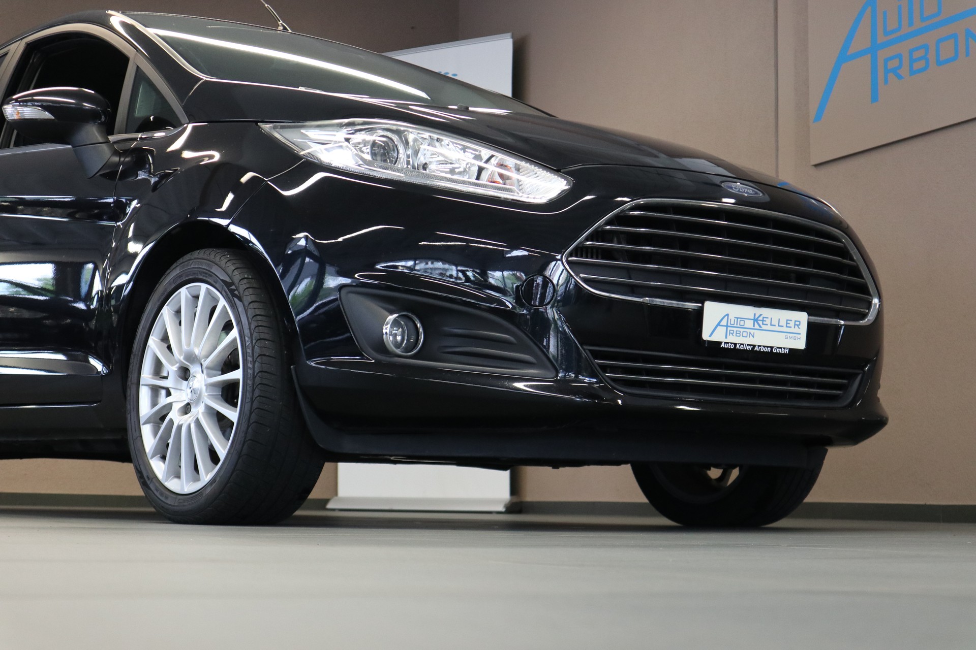 FORD Fiesta 1.0 EcoB 100 Titanium-image-4