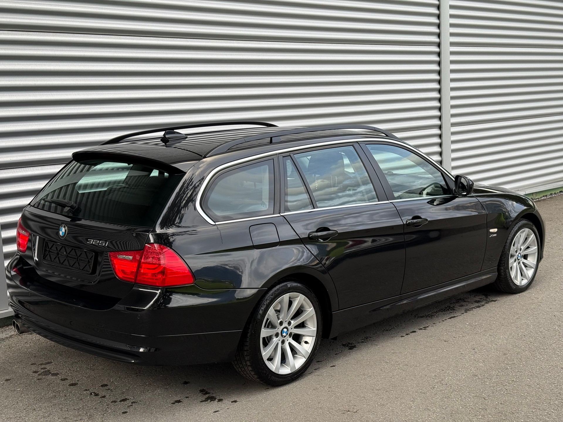 BMW 325i xDrive Touring more4you Steptronic-image-5