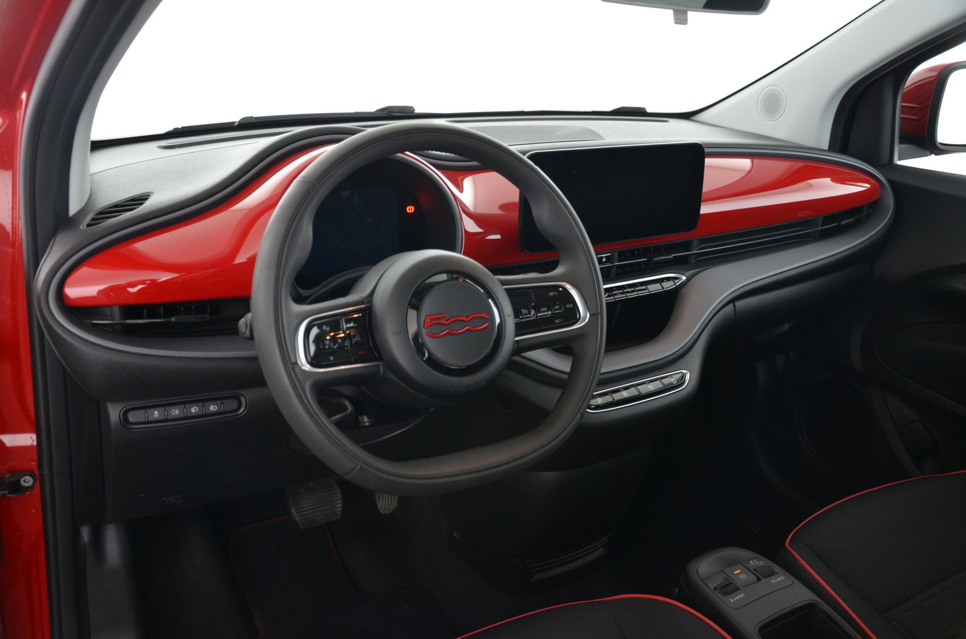 FIAT 500 Electric Red Edition-image-10