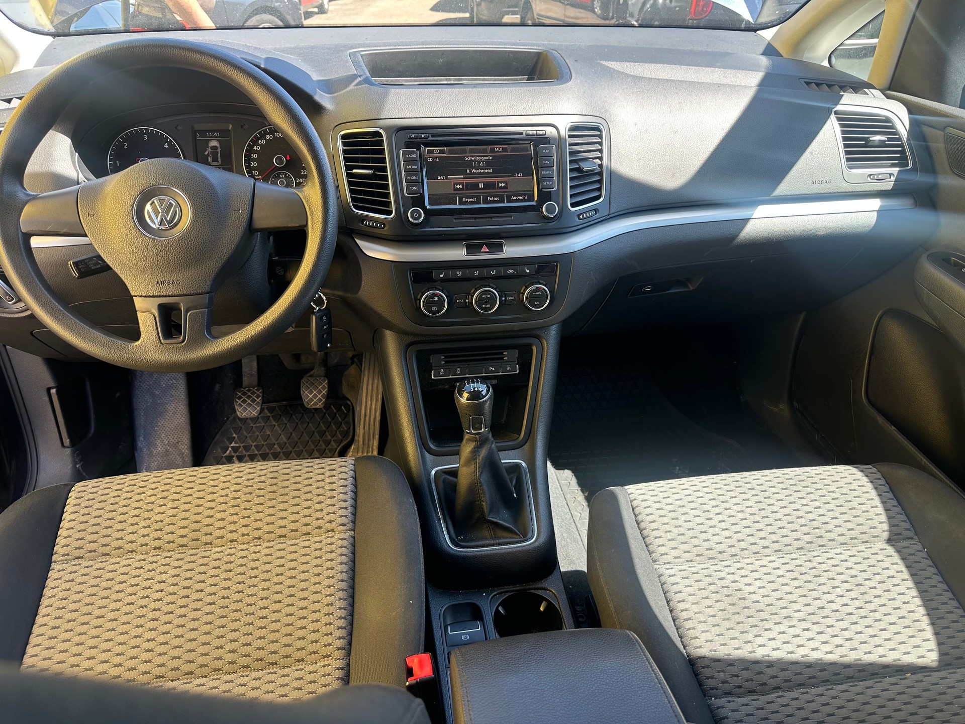 VW Sharan 2.0 TDI BlueMotion Technology Design-image-6
