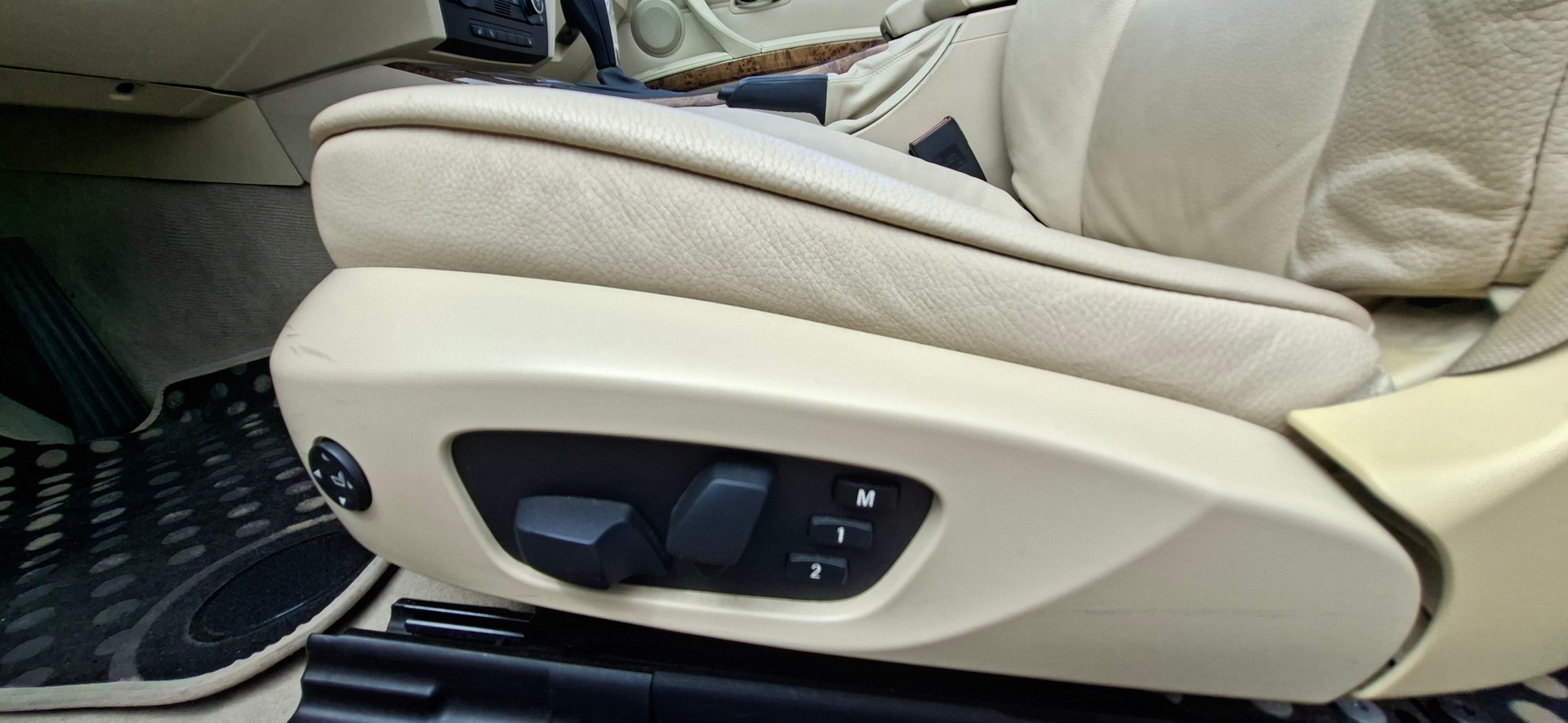 BMW 320d Cabriolet Steptronic-image-9