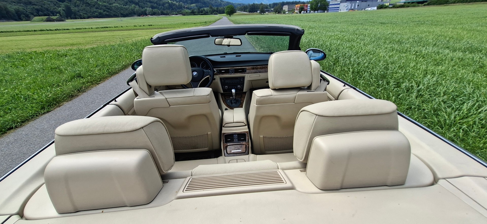 BMW 320d Cabriolet Steptronic-image-3