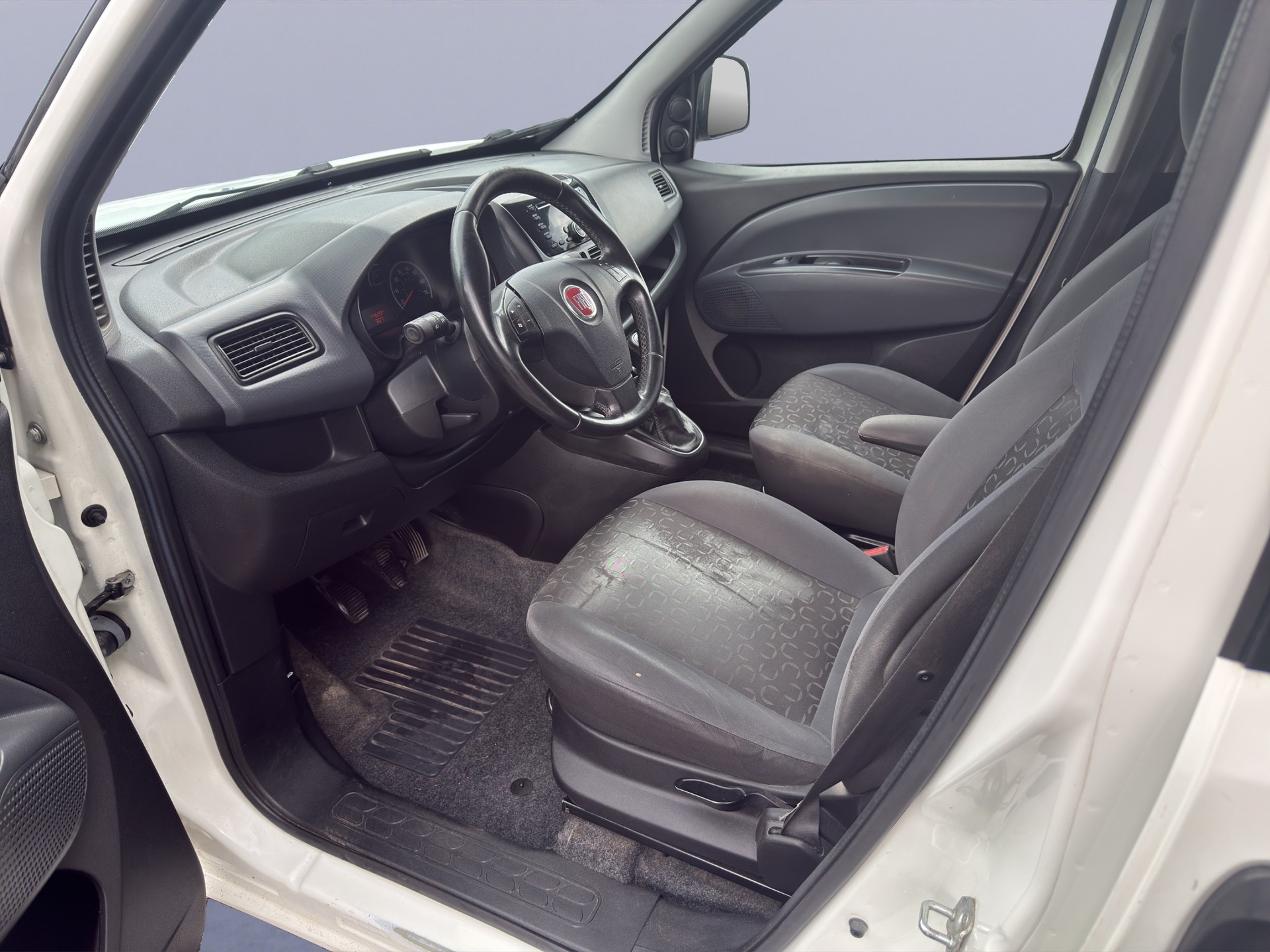 FIAT Doblò 1.4 Emotion-image-9