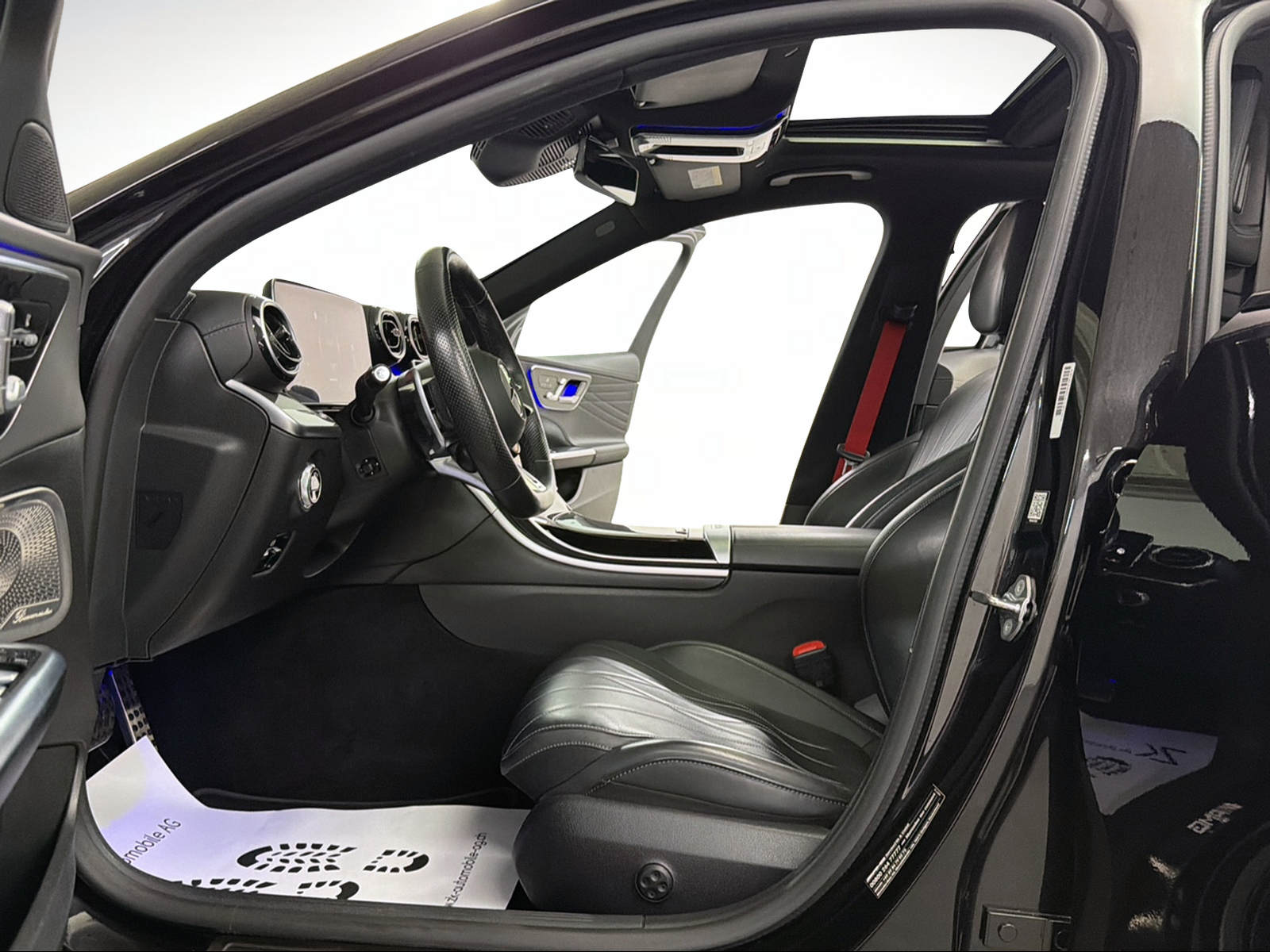 MERCEDES-BENZ C 43 AMG Obsidian Black 408PS 4Matic / RF-Kamera / Schiebedach / Leder / Keyless Go / Carbonpaket / Hinterachslenkung /-image-5