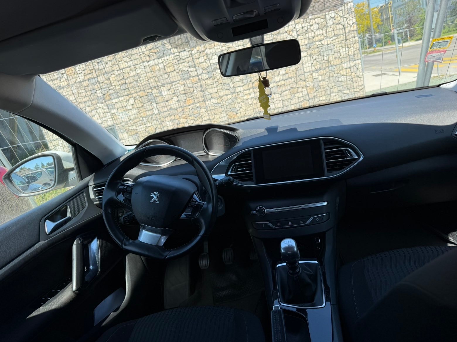 PEUGEOT 308 2.0 HDI Allure-image-13
