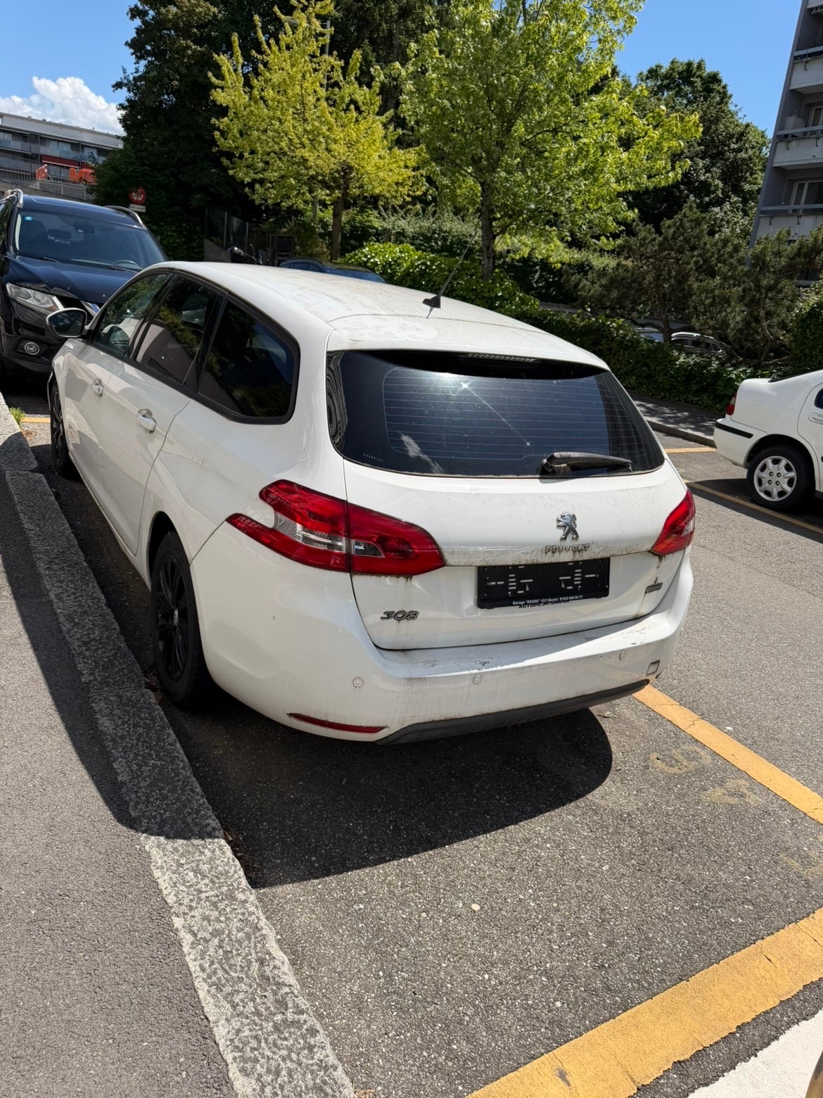 PEUGEOT 308 2.0 HDI Allure-image-1
