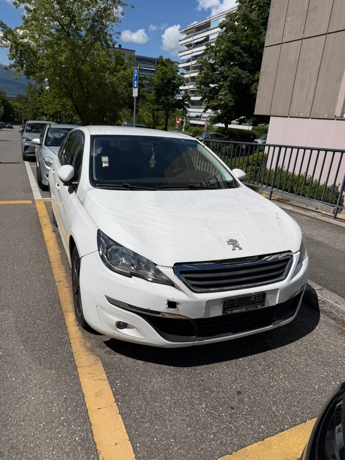 PEUGEOT 308 2.0 HDI Allure-image-3