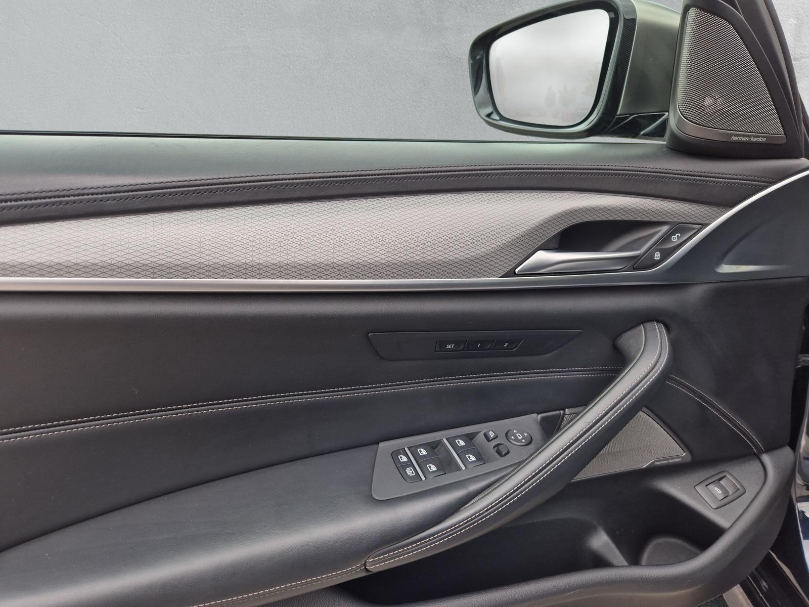 BMW M550i xDrive (CH)-image-16