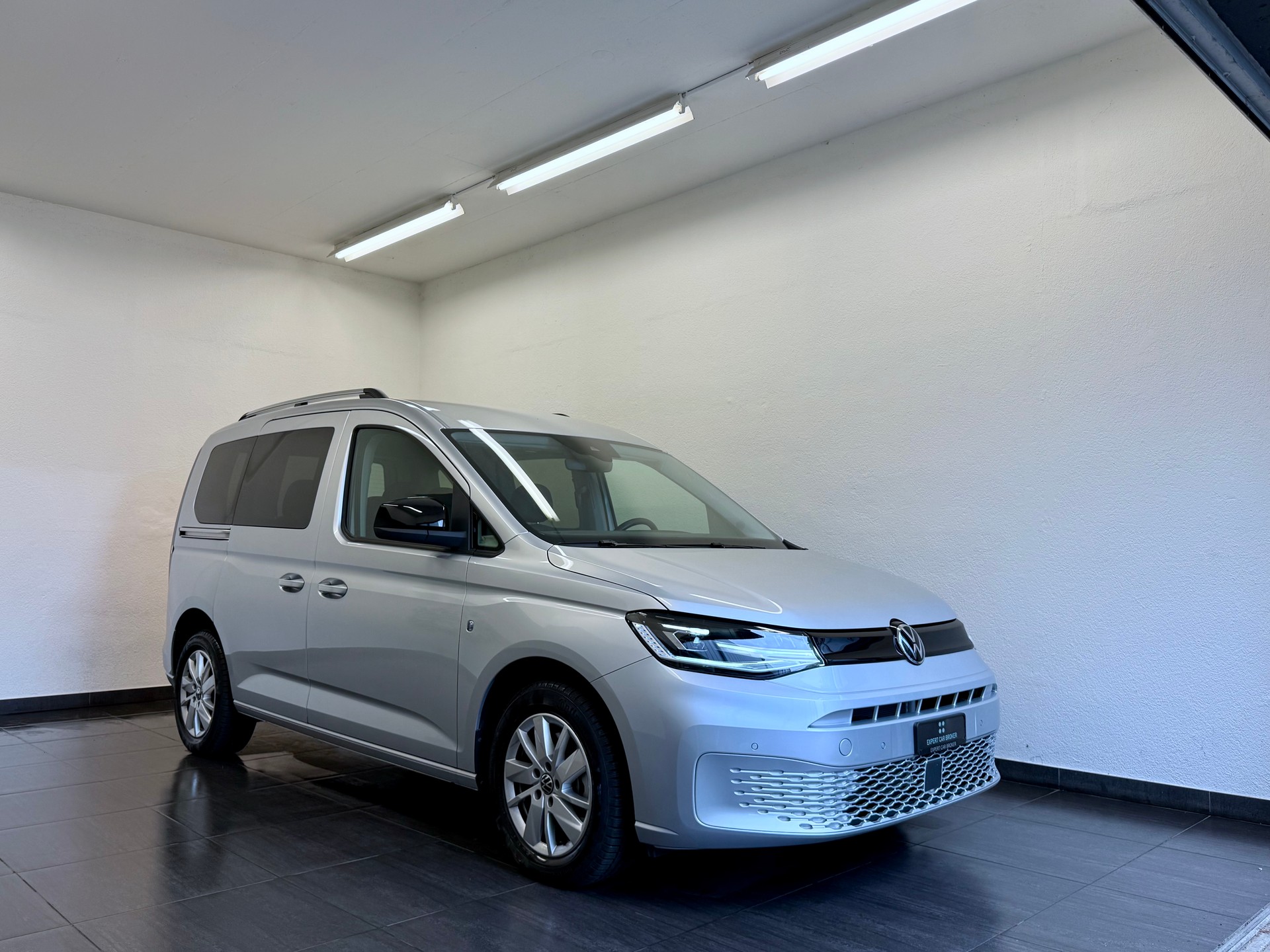 VW Caddy 1.5 TSI Liberty DSG-showroom-element-1