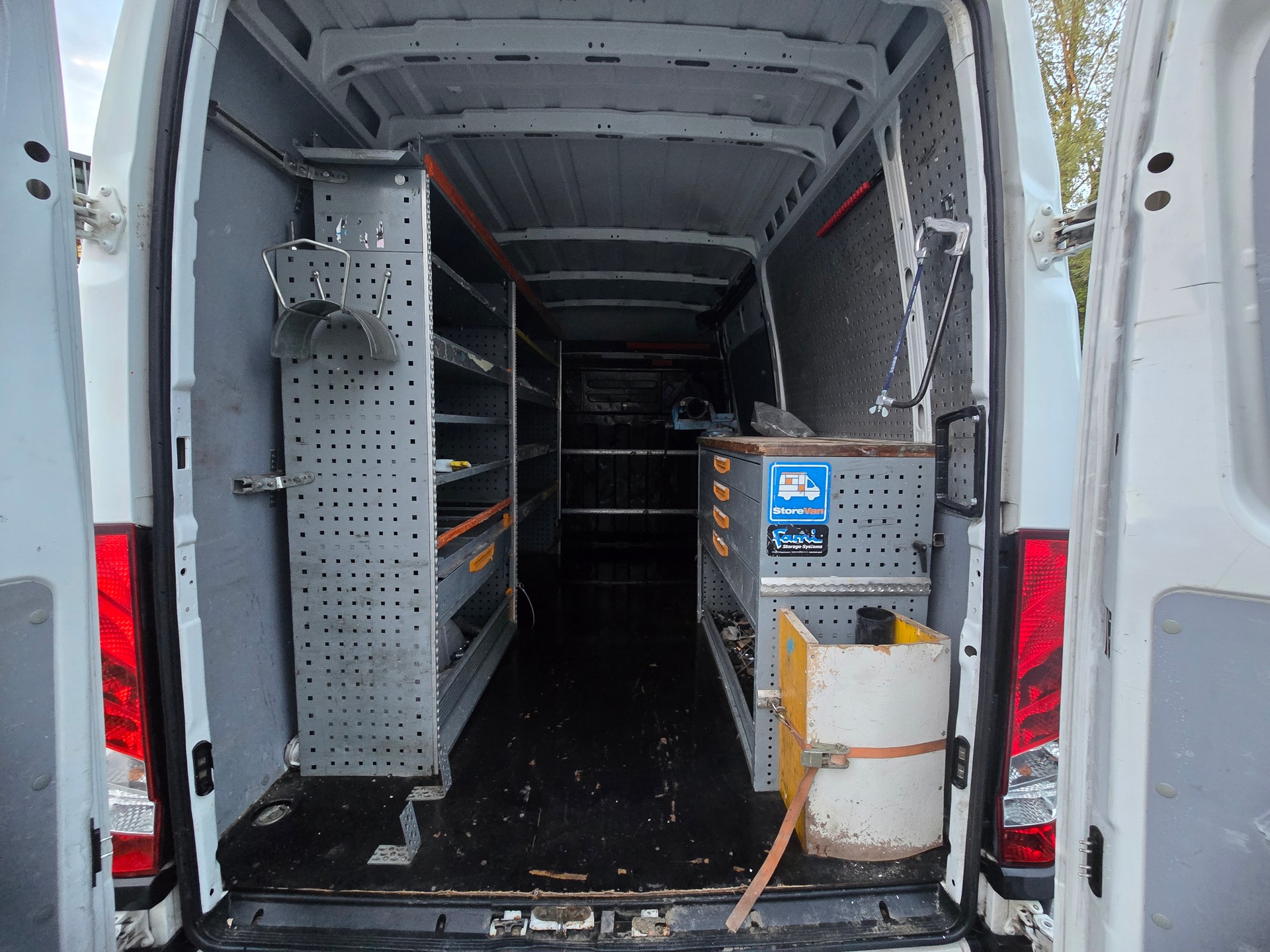 IVECO 33 S 12 V-image-8