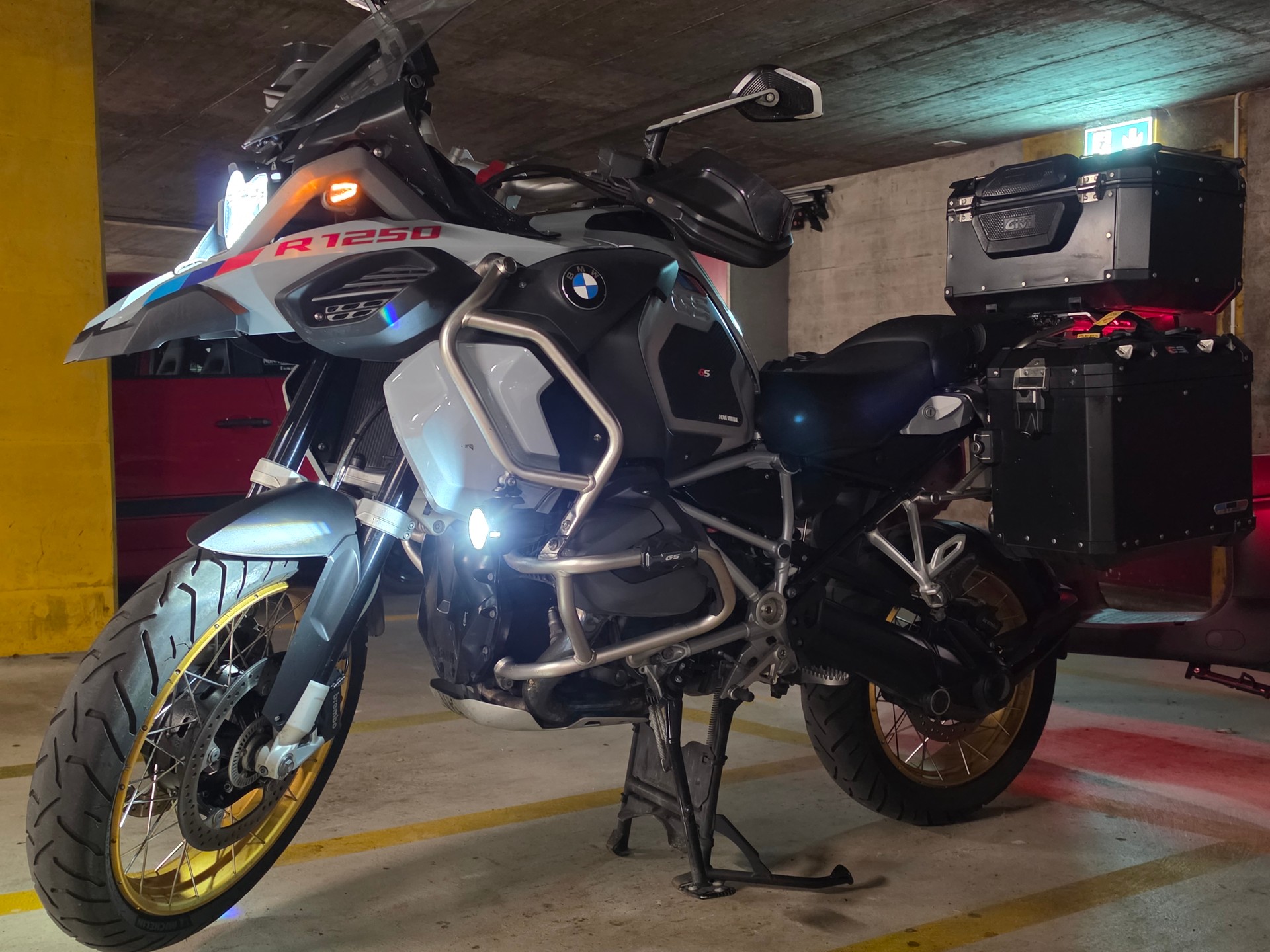 BMW R 1250 GS Adventure-image-13