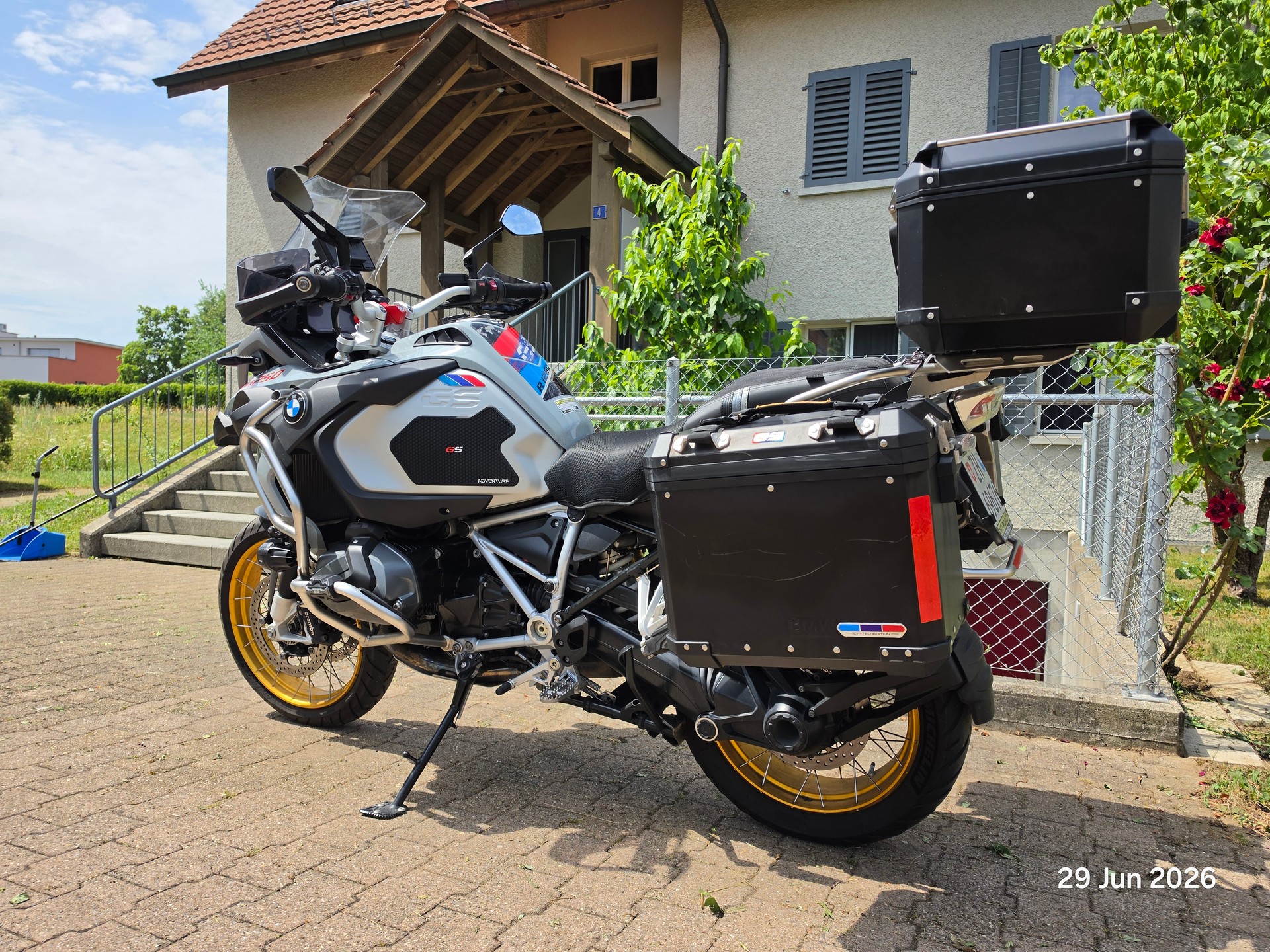 BMW R 1250 GS Adventure-image-9