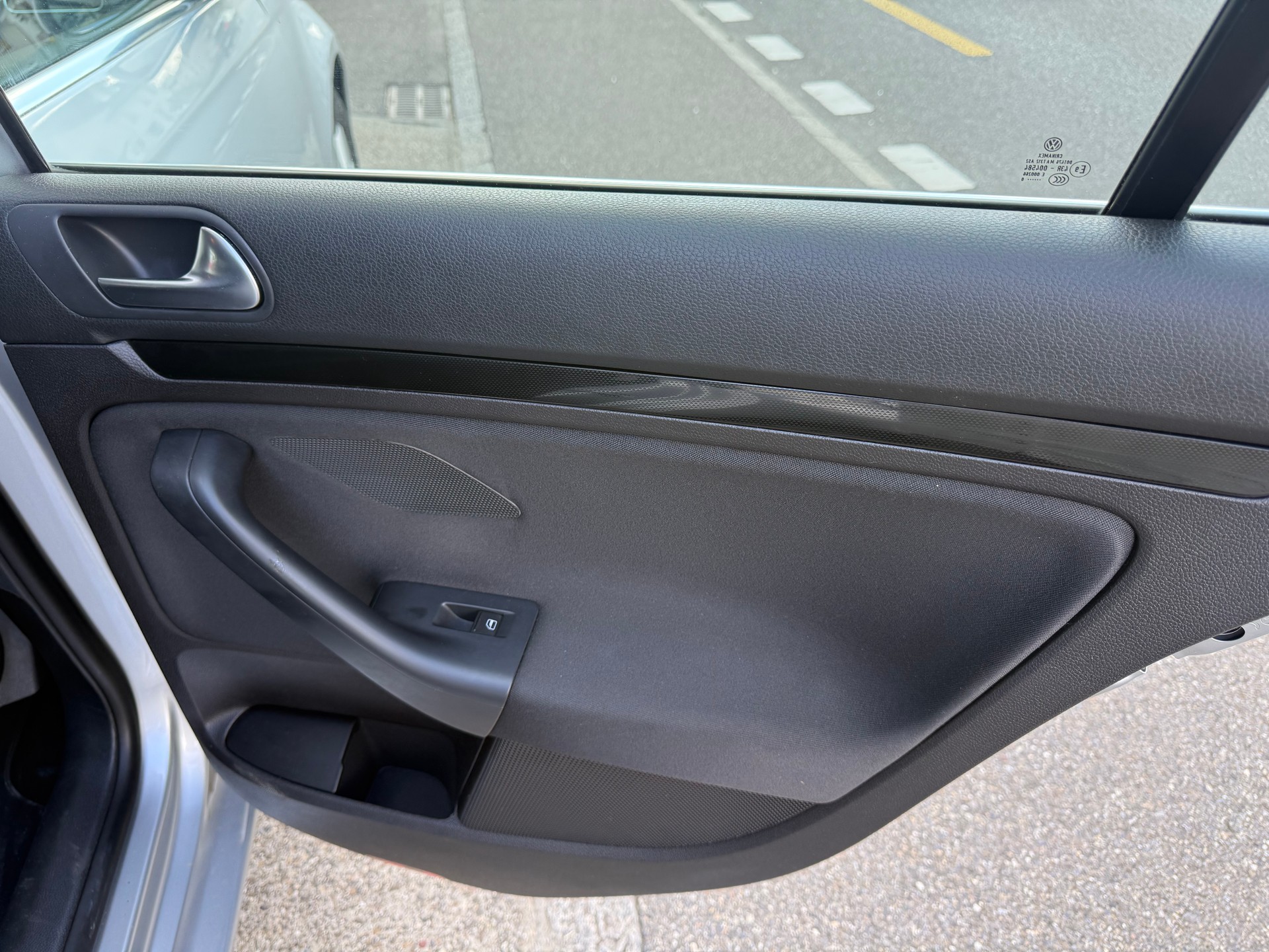 VW Golf Variant 1.4 TSI Trendline DSG-image-8