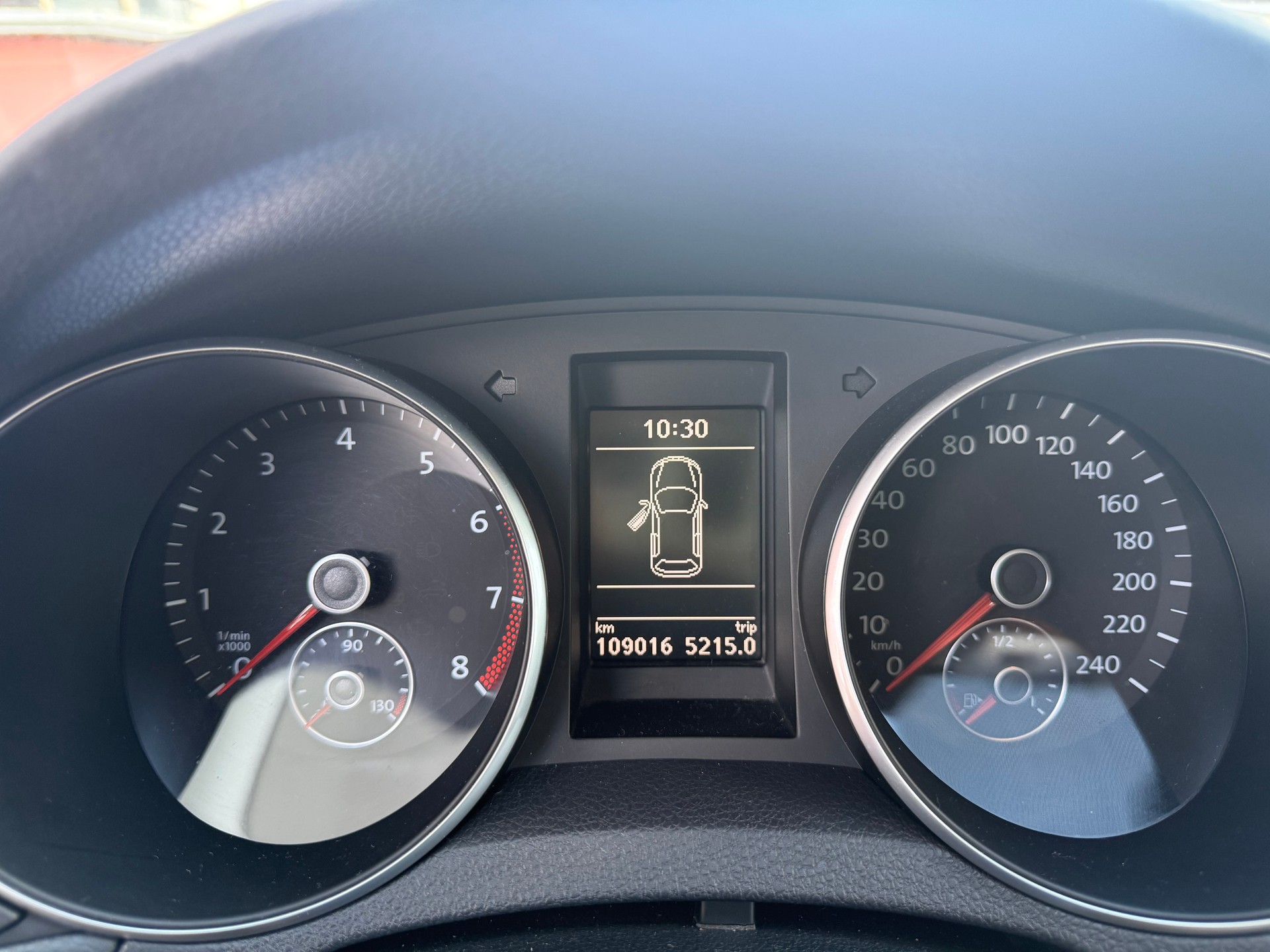 VW Golf Variant 1.4 TSI Trendline DSG-image-17