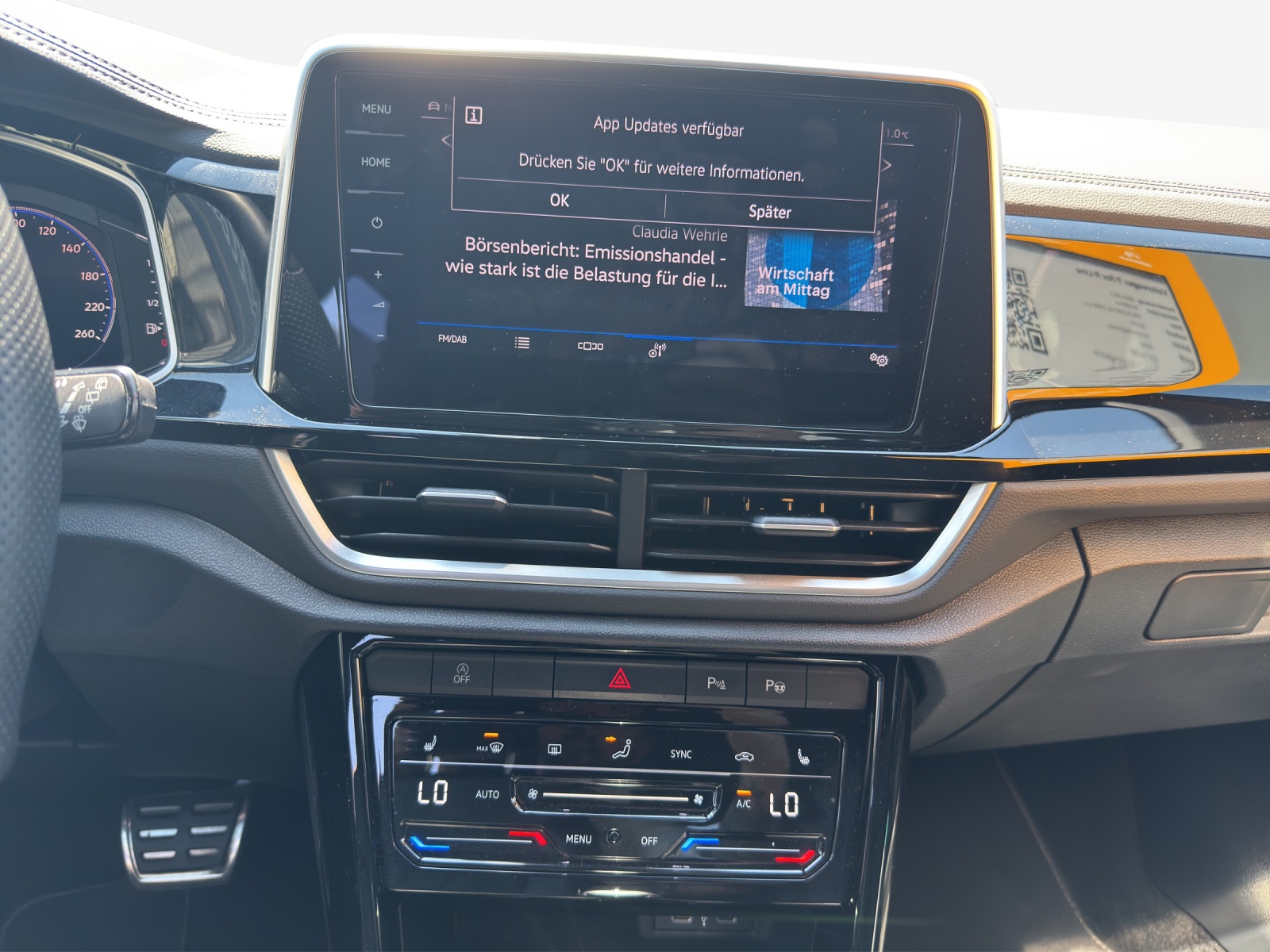 VW T-Roc 2.0 TSI R-Line DSG 4Motion-image-10