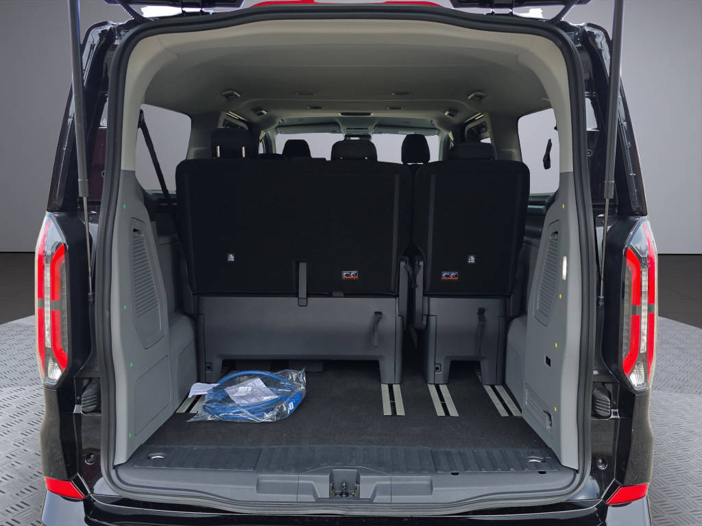 FORD E-Tourneo C bus 340 L2 Titanium-image-14