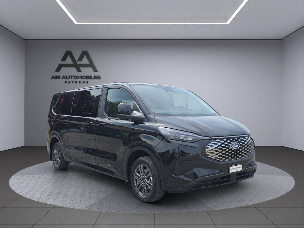 FORD E-Tourneo C bus 340 L2 Titanium-showroom-element-1