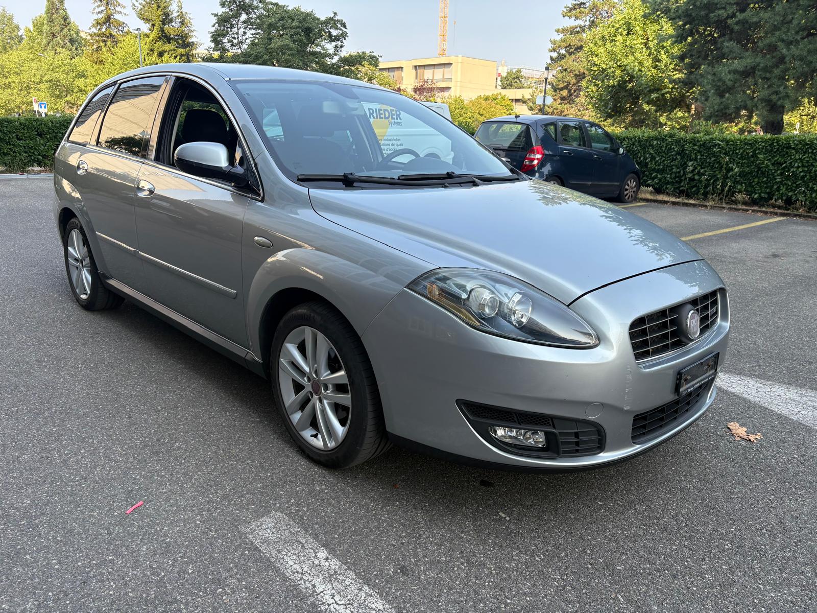 FIAT Croma 1.9 16V JTD Emotion Automatic