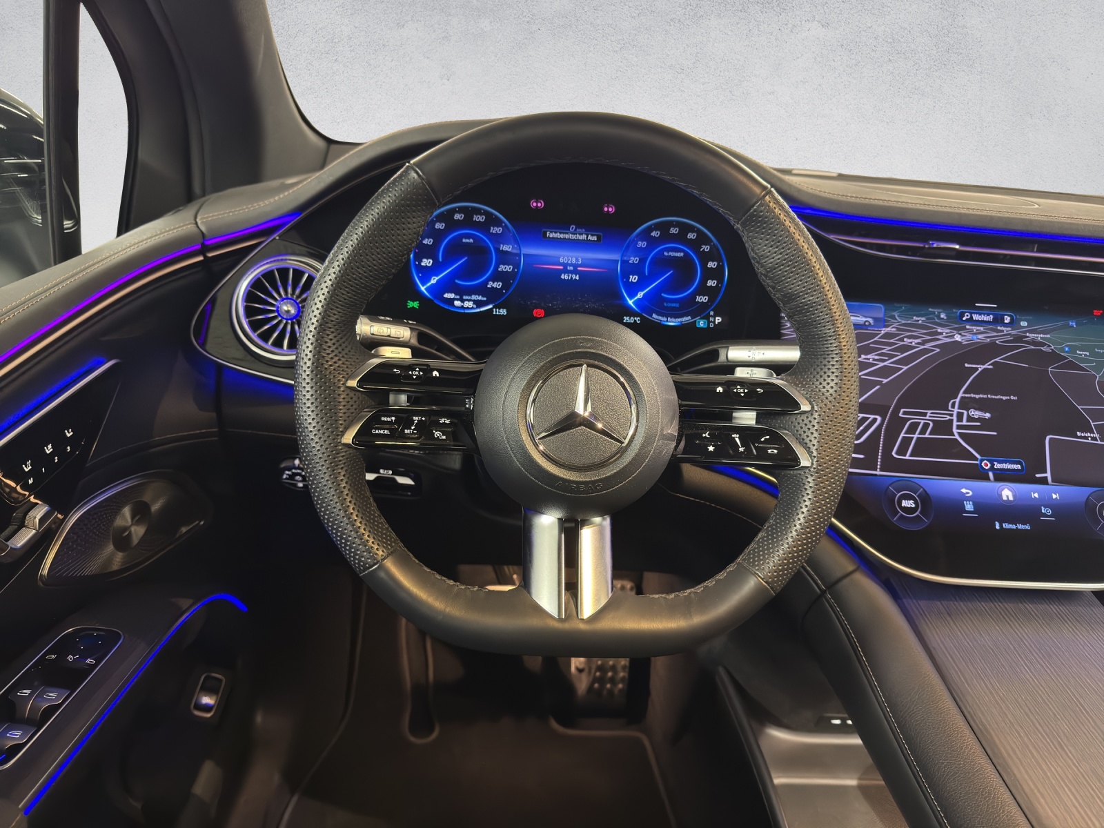 MERCEDES-BENZ EQS 580 SUV Release Edition AMG Line 4Matic-image-12