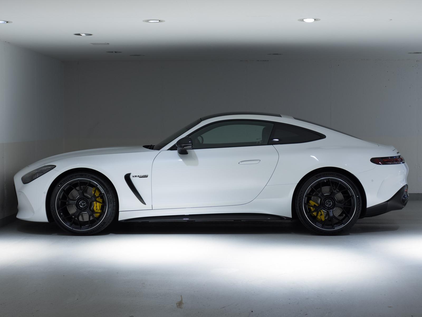 MERCEDES-BENZ AMG GT 63 4MATIC+ "Executive Edition"-image-5