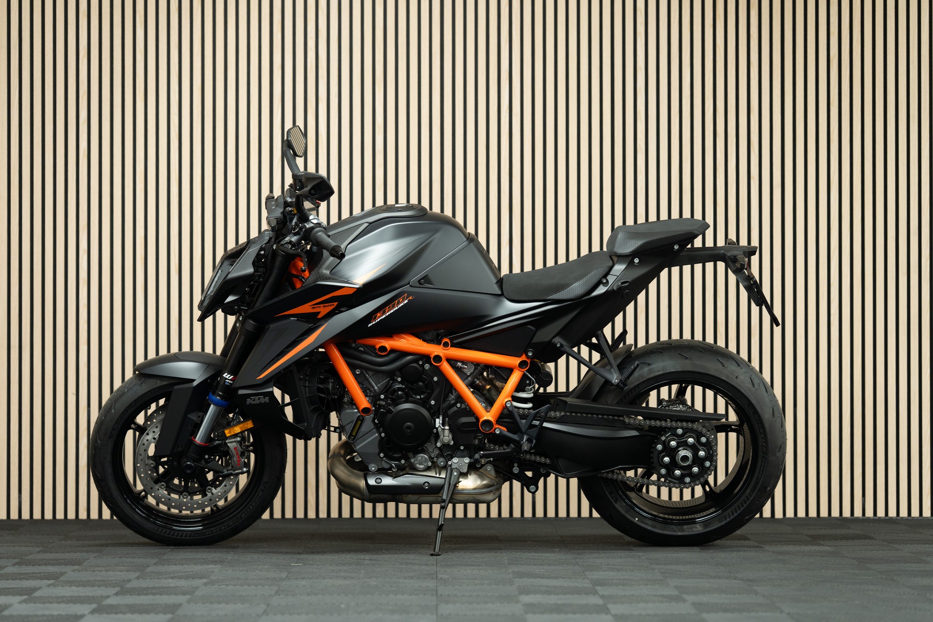 KTM 1390 Super Duke R EVO-image-1