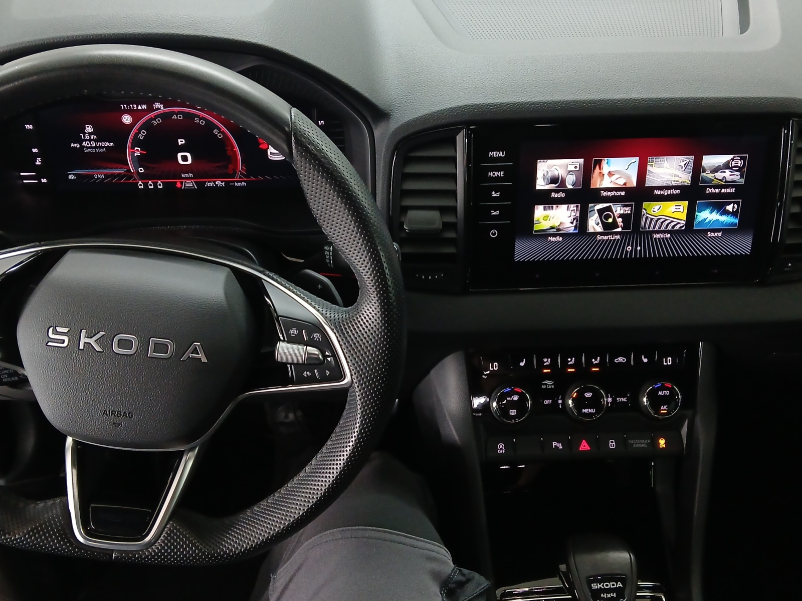 SKODA Karoq 2.0 TSI SportLine 4x4 DSG-image-8