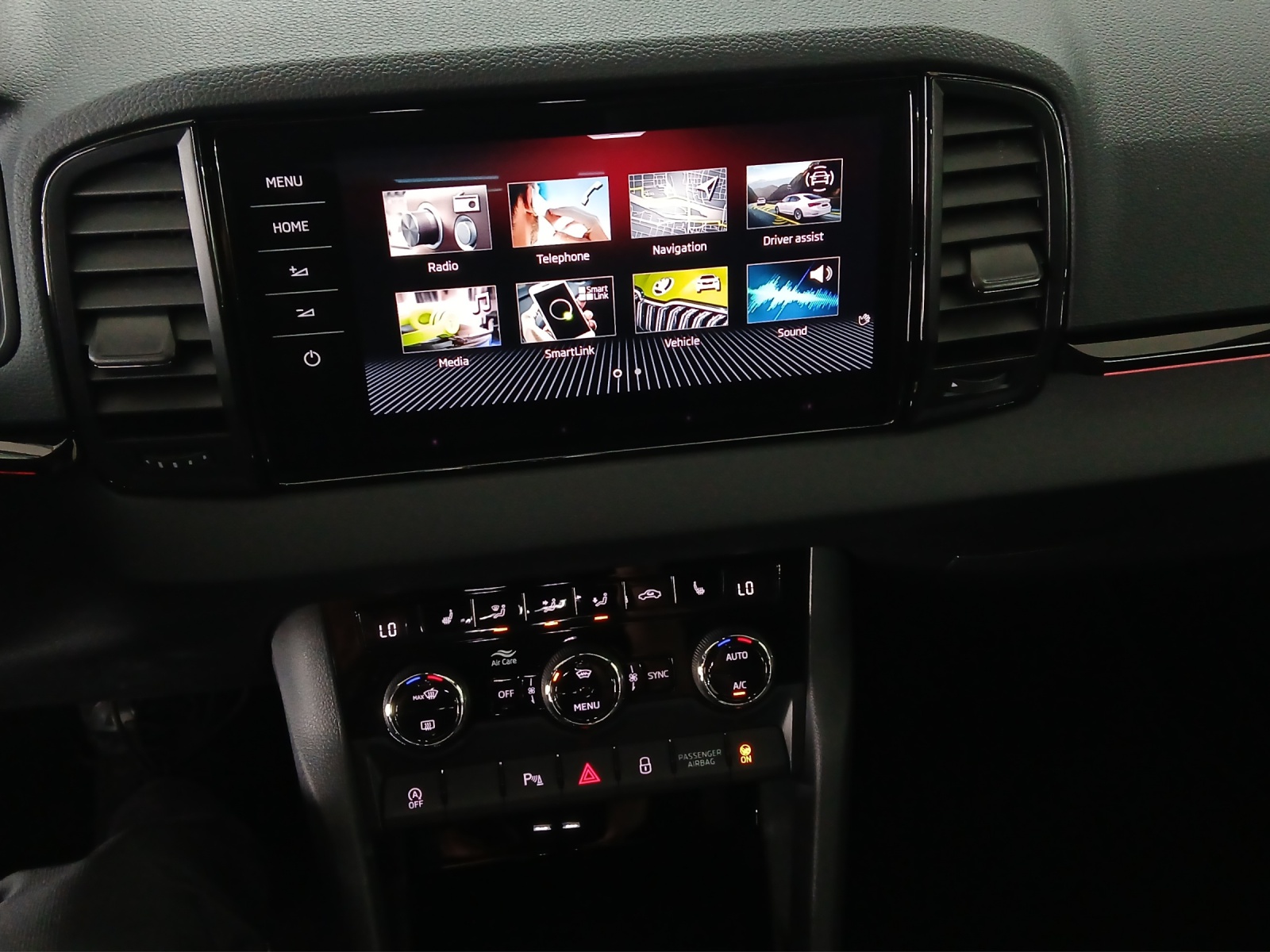 SKODA Karoq 2.0 TSI SportLine 4x4 DSG-image-10