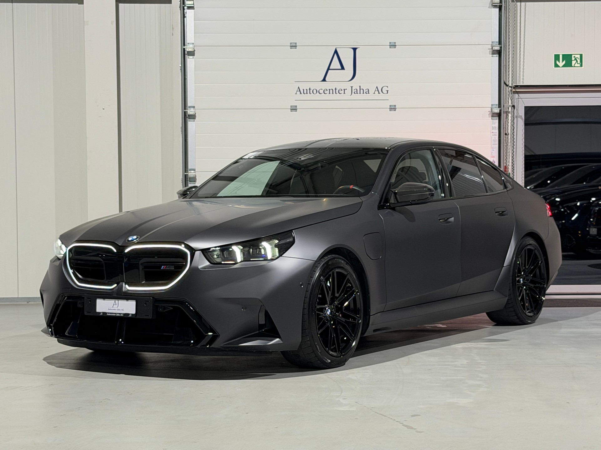 BMW M5 xDrive / CH-Fahrzeug inkl. Werksgarantie 02/2029 / PPF Folie ab Werk / Carbon Pack-showroom-element-2