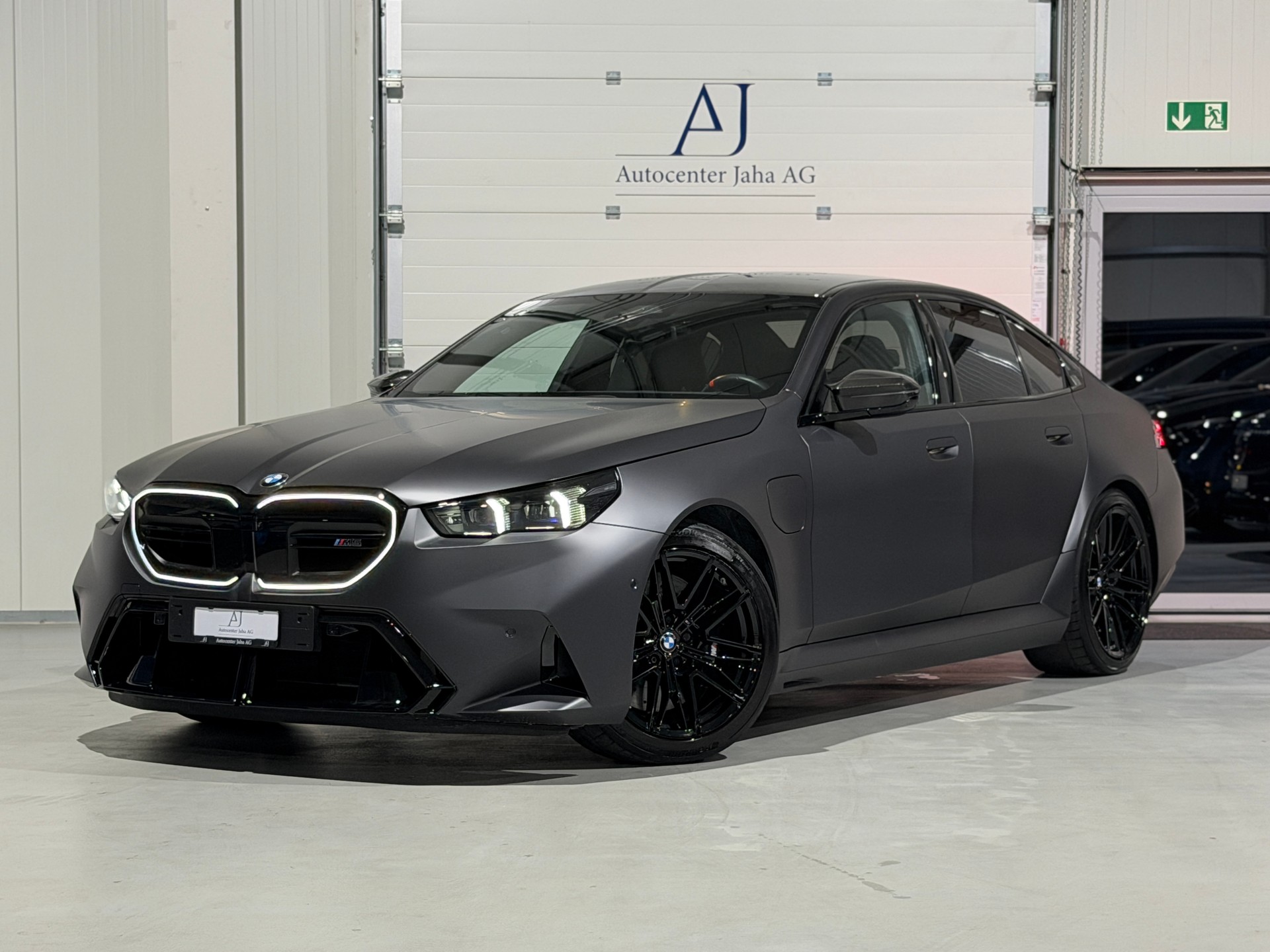 BMW M5 xDrive / CH-Fahrzeug inkl. Werksgarantie 02/2029 / PPF Folie ab Werk / Carbon Pack
