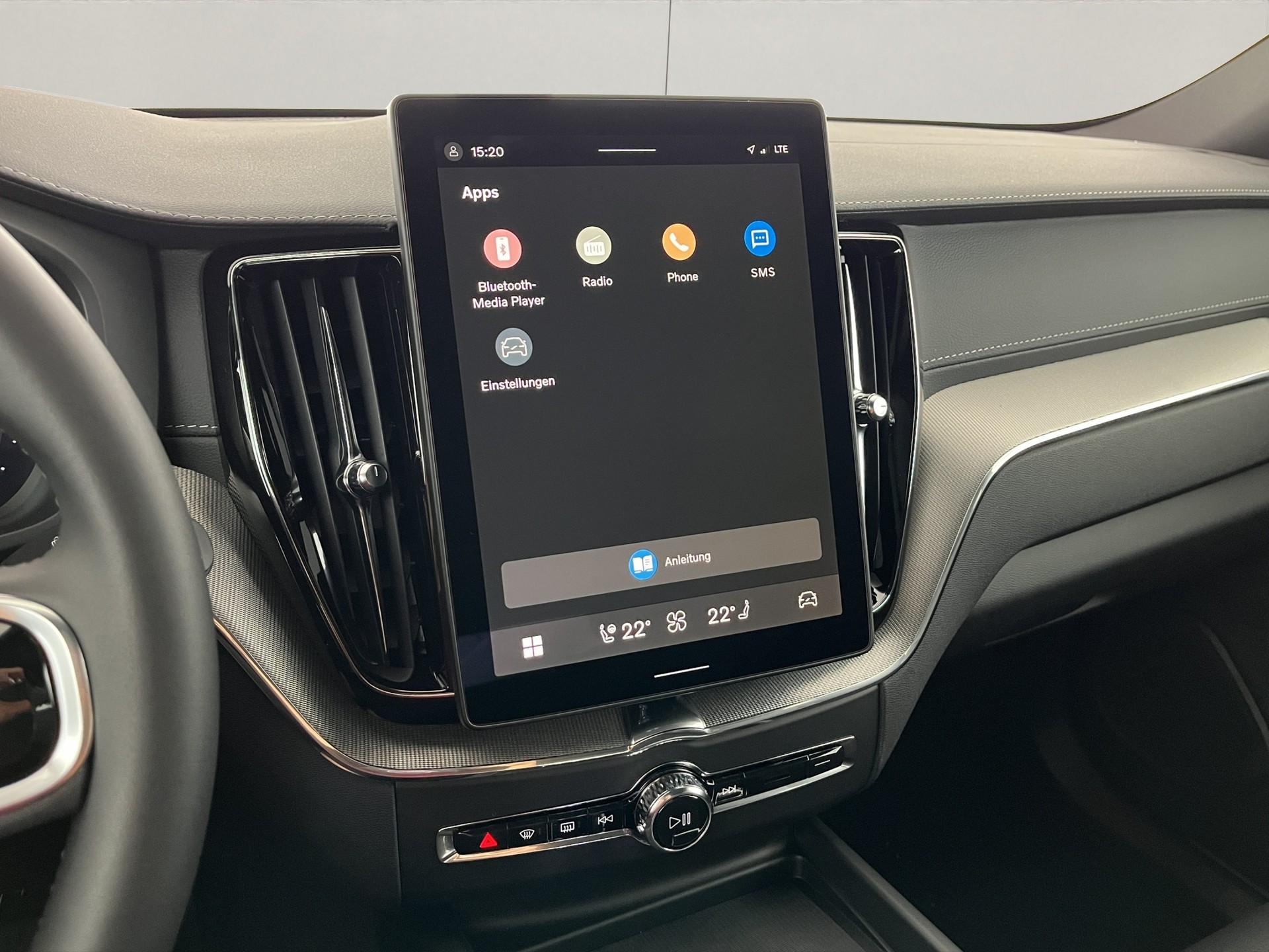 VOLVO XC60 2.0 T8 TE Black Edition eAWD-image-12