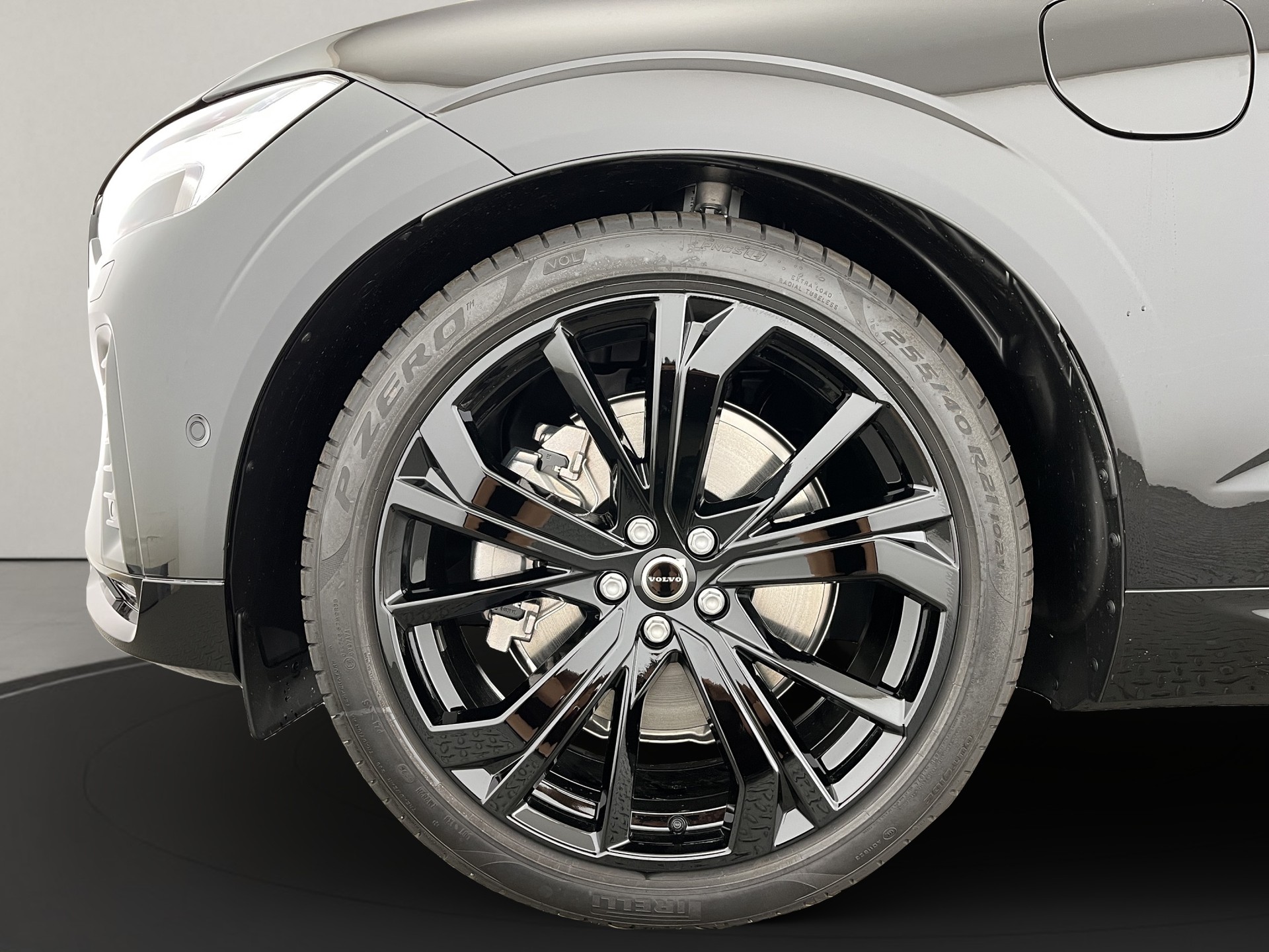 VOLVO XC60 2.0 T8 TE Black Edition eAWD-image-6